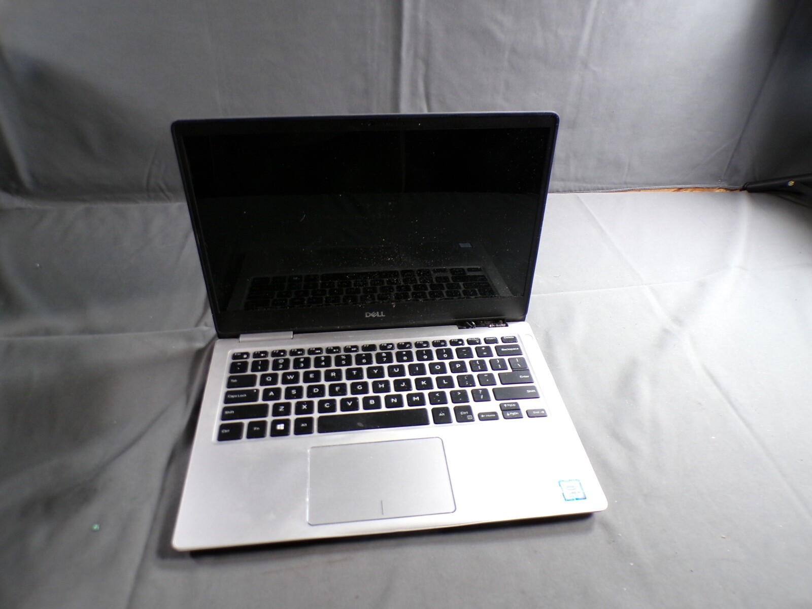 **DELL INSPIRON 7380 INTEL CORE i5-8265U 1.60GHZ 8GB RAM