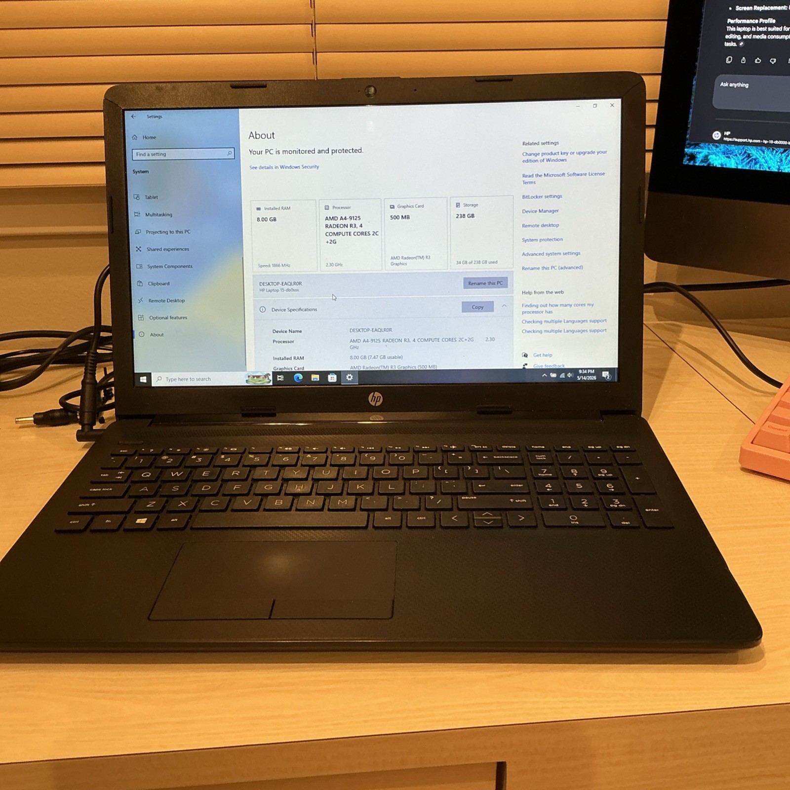 HP Notebook 15-db0xxx 14″ AMD A4-9125 8G RAM 256GB SSD Radeon R3 – Windows 10