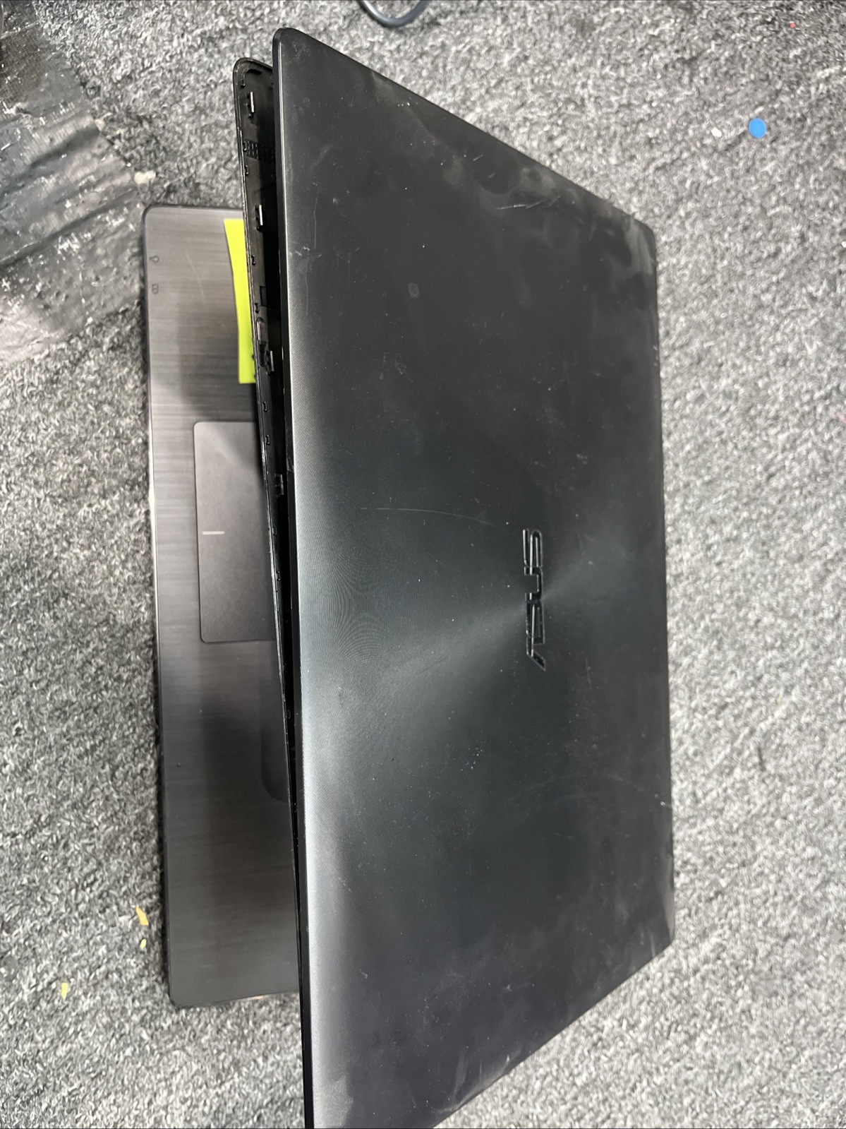 Asus X553S Laptop Laptop, Working, They Don’t Come With The Screen As Is ￼
