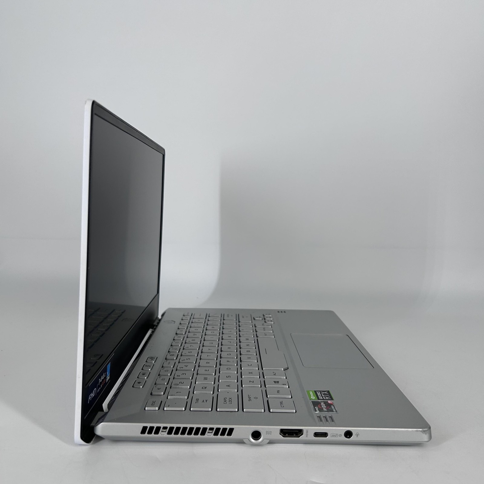 Asus ROG Zephyrus G14 GA401 FHD Ryzen 9 5900HS 16GB 1TB SSD RTX 3060 ODOR ISSUE