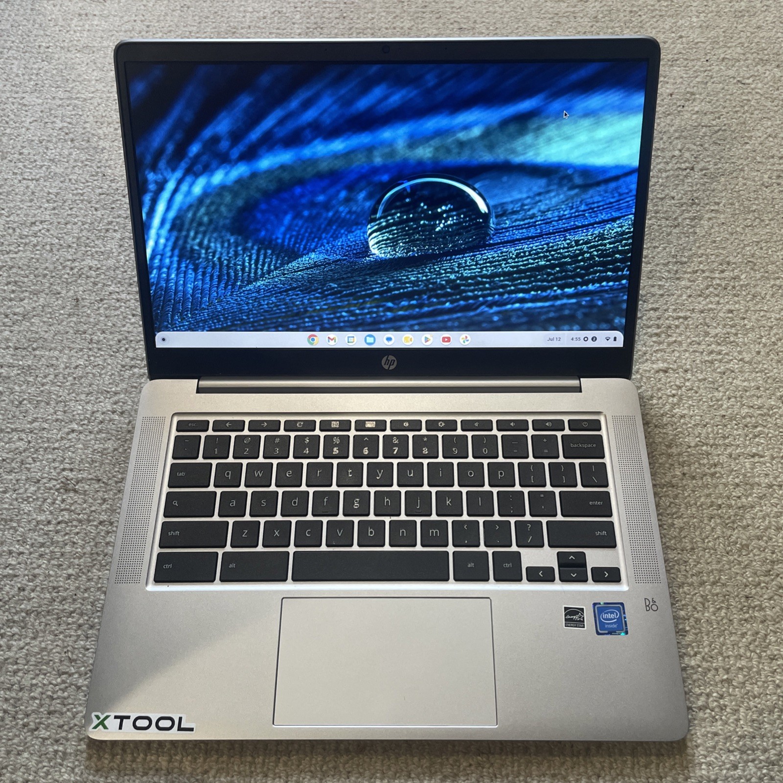2022 Silver HP Chromebook 14in screen 64GB storage and 4GB DDR4 Ram
