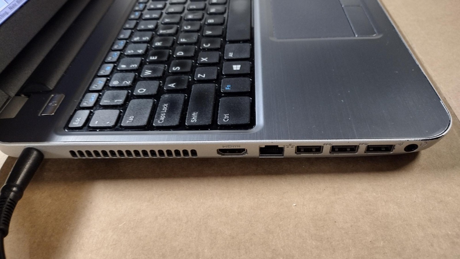 Dell Inspiron 15R 5537 i5-4200U 1.60Ghz 6GB RAM 500 GB HD Win10 with Power Adapt