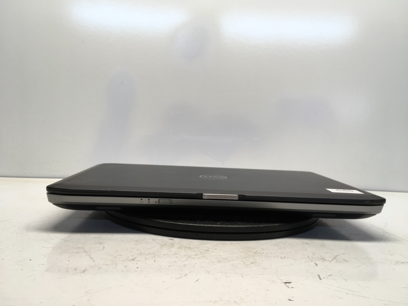 Dell Latitude E5520 Intel i3-2330M 2.2GHz 4 GB NO HDD