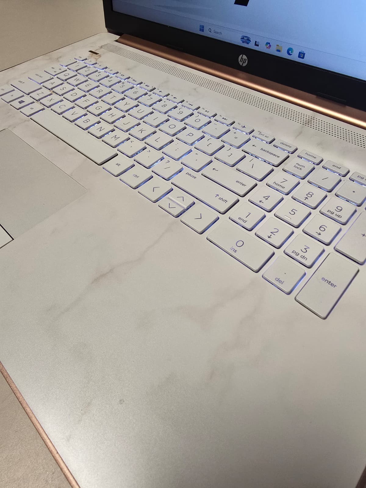 HP Laptop 17-BY Gold Touchscreen | Pentium 16GB RAM 256GB SSD | HD+ Backlit