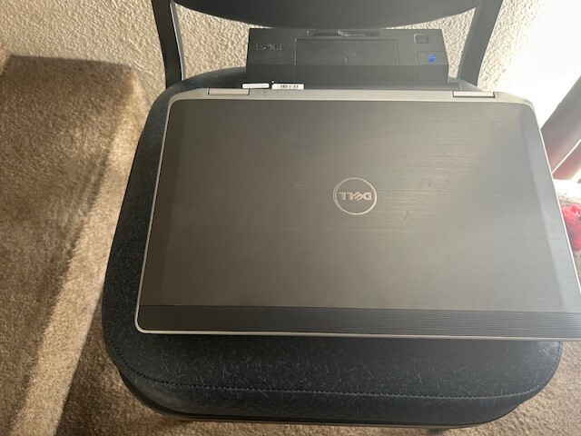 Dell Latitude E 6320 Laptop i7 8GB 2.80GHZ 128GB SSD WIN 10 P + Docking Bundle
