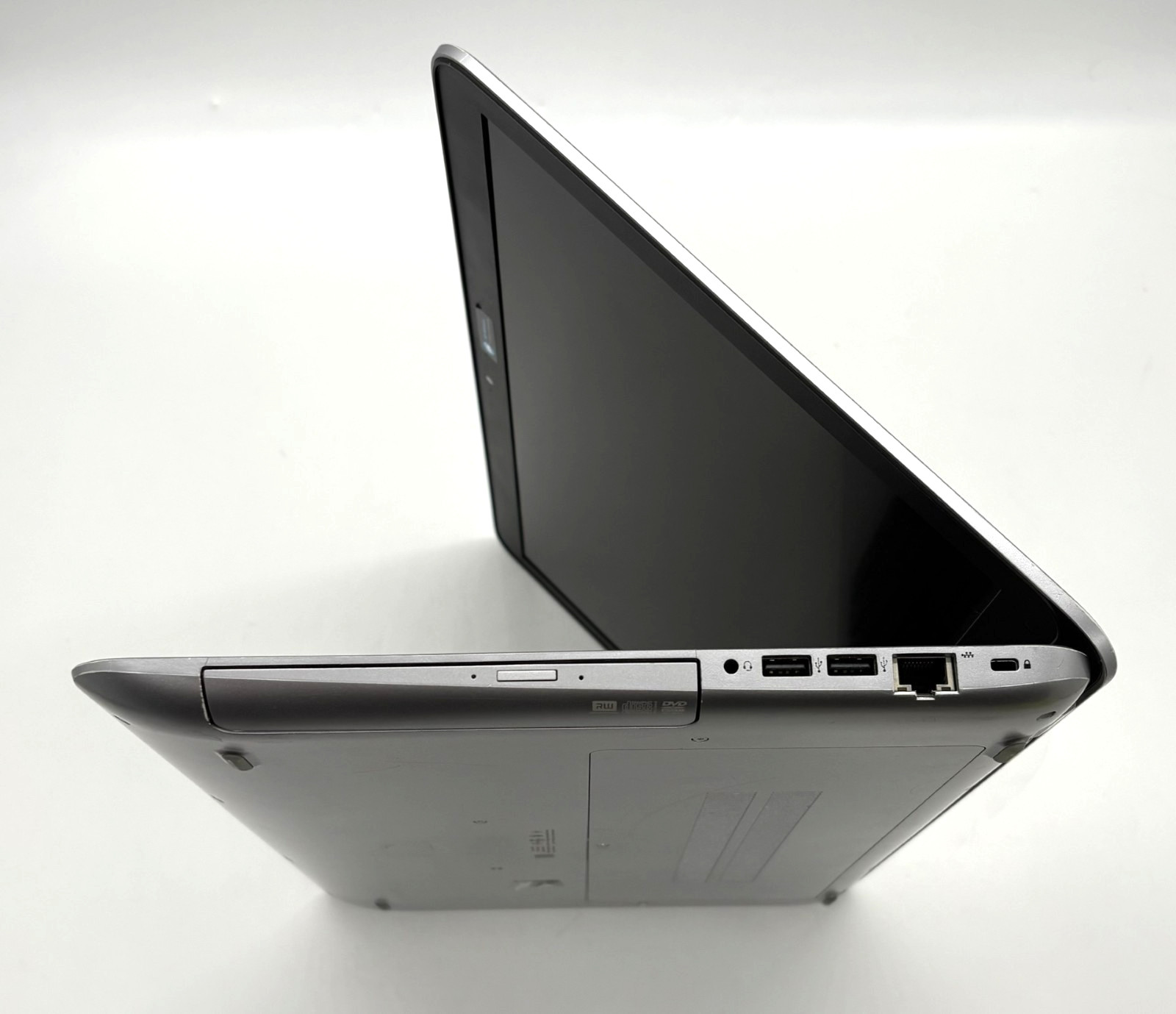 HP ProBook 470 G4 i7-7500U 17.3 256GB NVMe SSD 1TB HDD NVIDIA 930MX 16GB RAM W11
