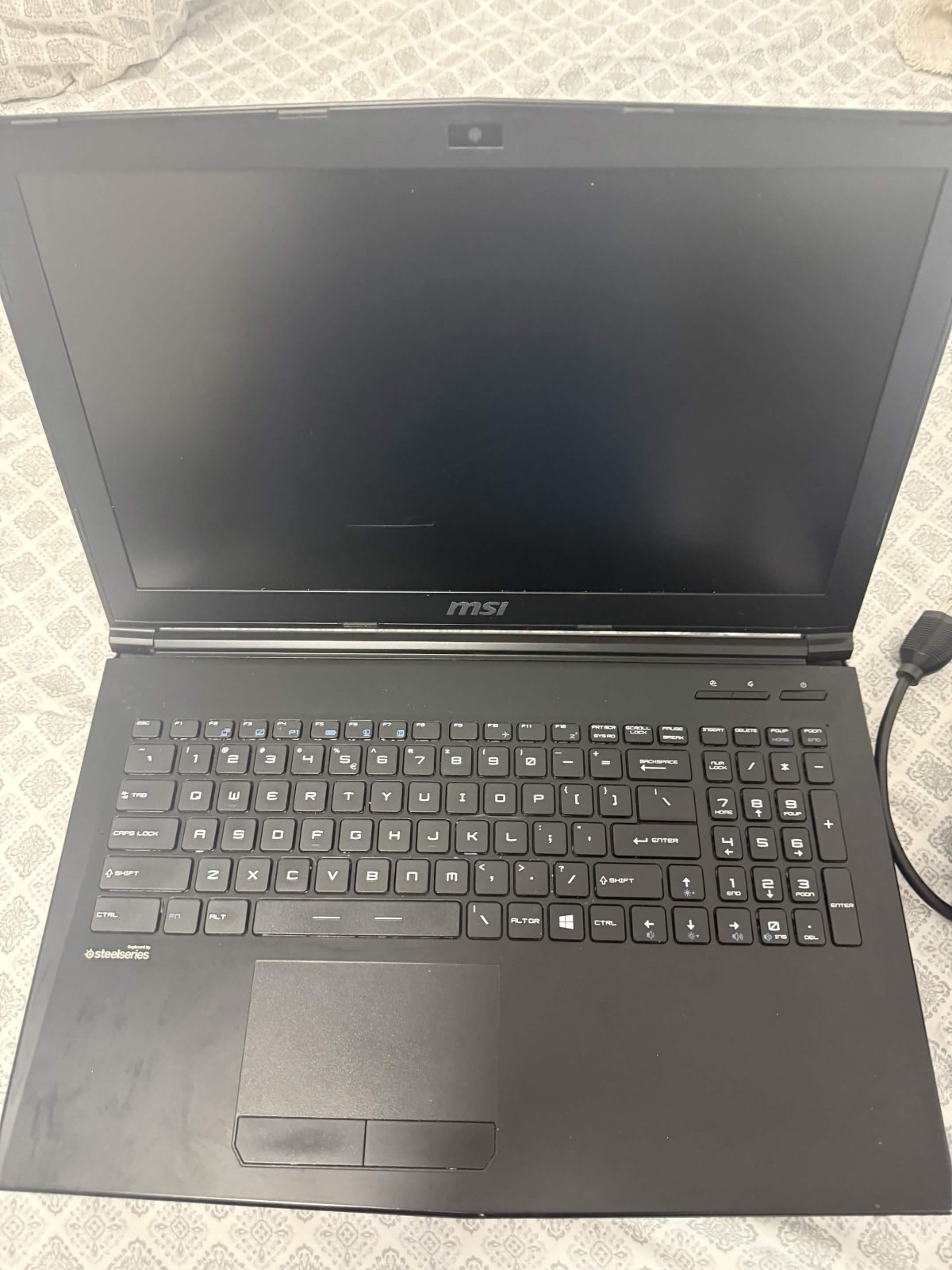 MSI GL62 6QF-627US Laptop FHD, I7-6700HQ, 12GB RAM, GTX-960M, 1TB HDD