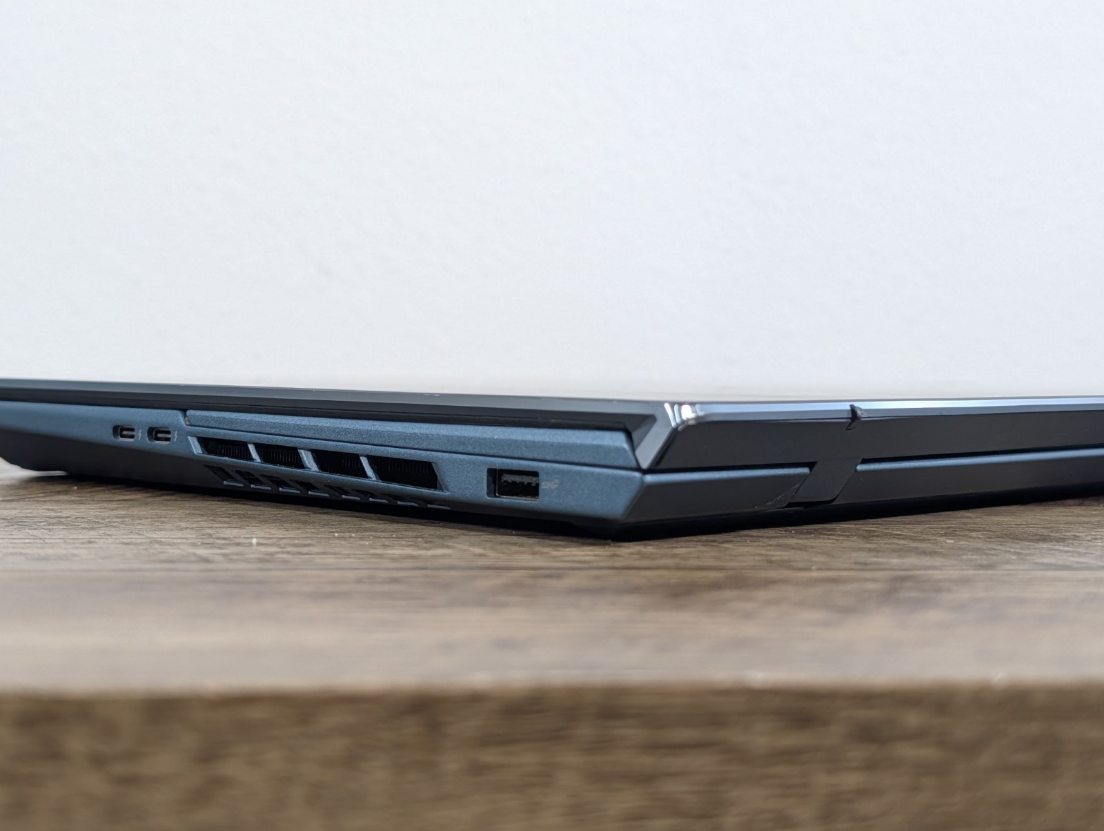 ASUS Zenbook DUO 15.6 – i9 12900H – RTX 4050 – 1TB – 32GB