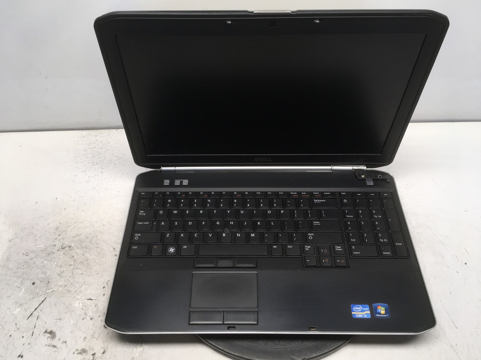 Dell Latitude E5520 Intel i3-2330M 2.2GHz 4 GB NO HDD No Batt