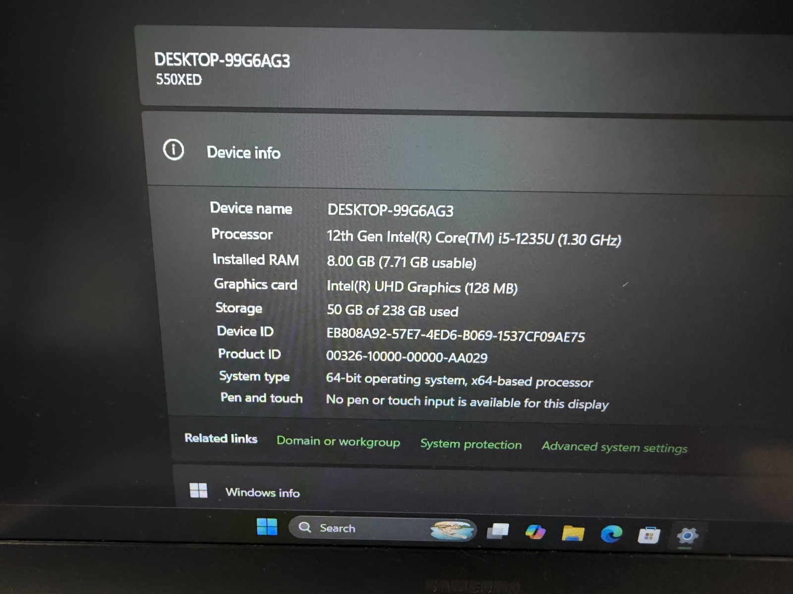 Samsung Galaxy Book2 15.6″ i5-1235U 8GB RAM 256GB SSD Silver Win11 – Excellent