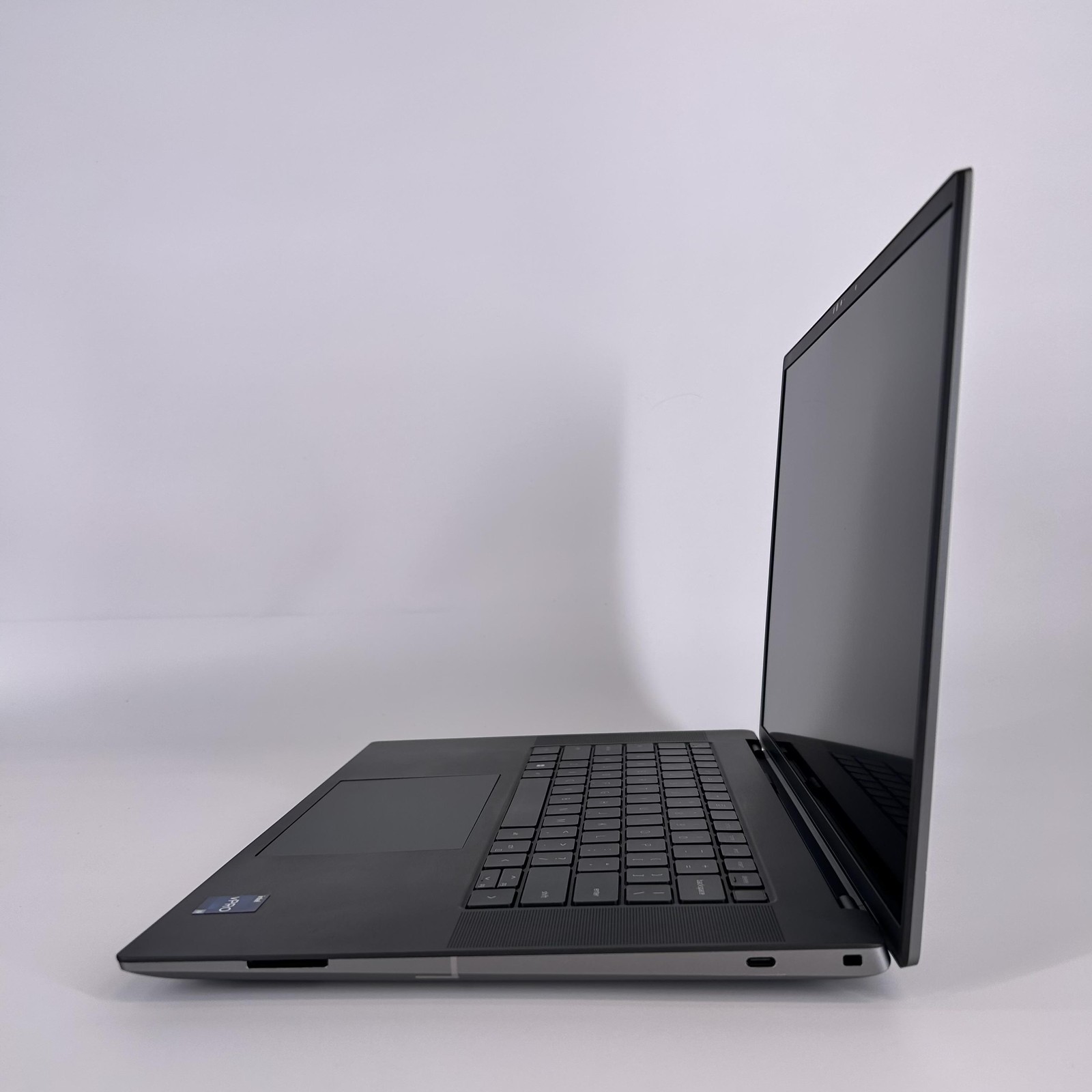 Dell Precision 5680 16 FHD 2.6 GHz i9-13900H 32GB 1TB SSD RTX 2000 Ada Very Good