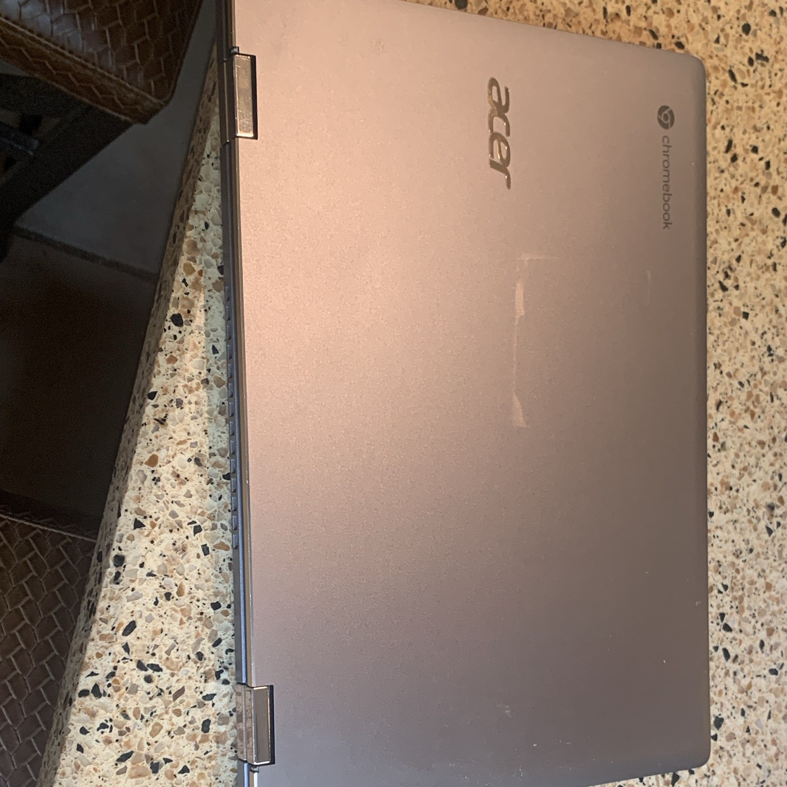 Acer Chromebook Spin 714 14″ Touchscreen Intel Core i5 Gray HDMI Thunderbolt 4