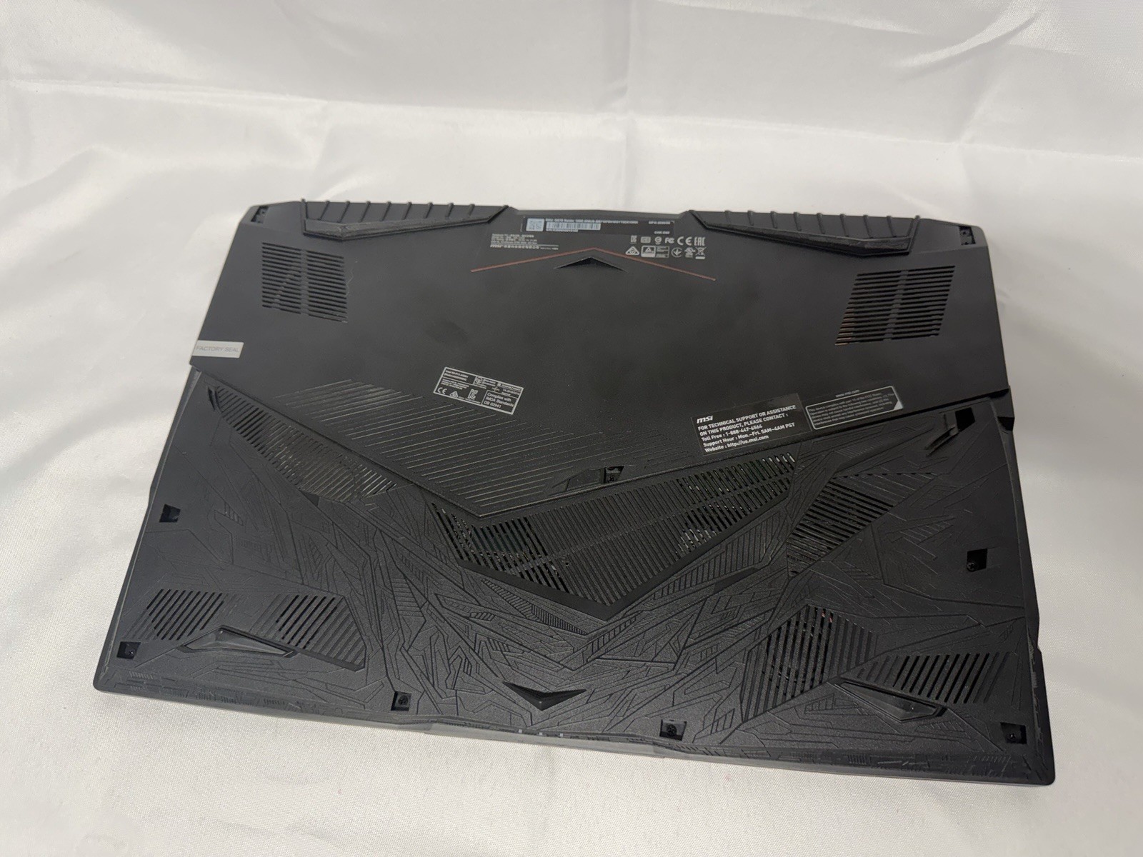 MSI GE75 Raider 10SE – 17.3″ FHD – i7-10750H – RTX 2060 – 16GB/512GB+1TB – Black