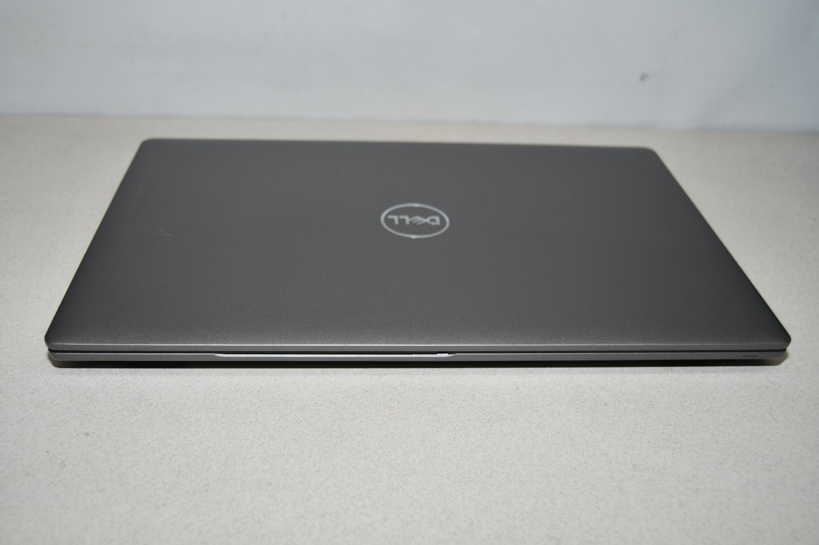 ^ Dell Precision 3570 Laptop Intel i7-1265U No Ram No HD No Battery Cracked LCD