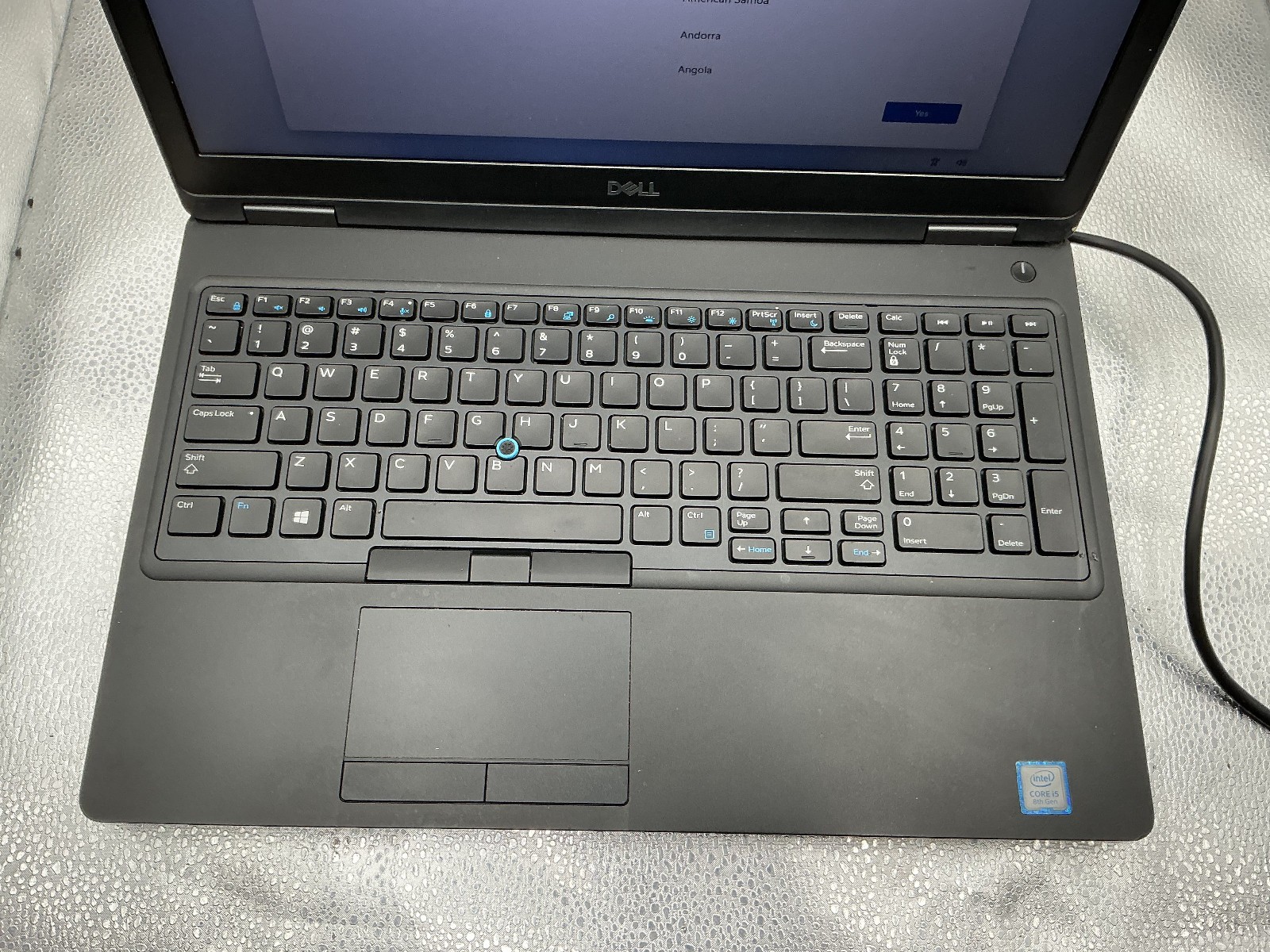 Dell Latitude 5590 15.6″, i5-8250U @ 1.60GHz, 16GB RAM, 256GB SSD, Win 11 Pro