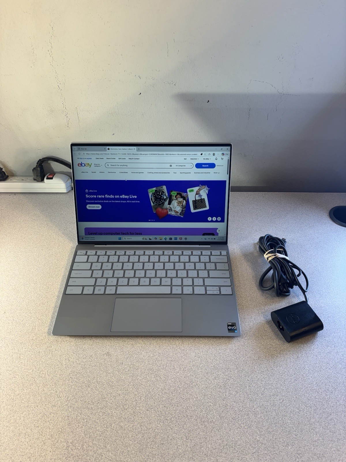 Dell XPS 13 9315 | i7-1250U | 32GB RAM | 1TB SSD | 13” | Windows 11 Home