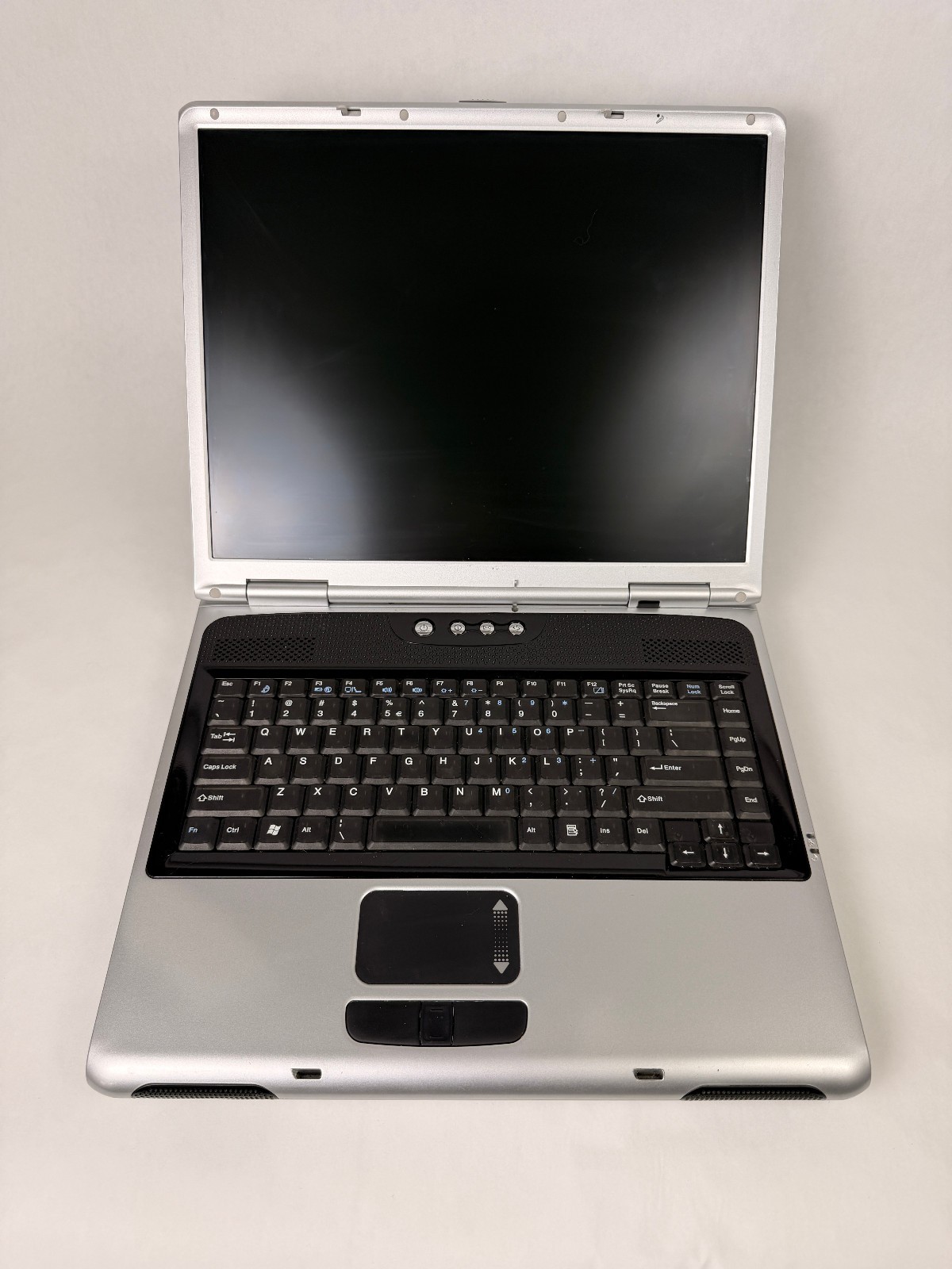 RARE 2004 Alienware Area 51m 766SN0 (Pentium 4, 1GB RAM, 80GB HDD, Win XP)