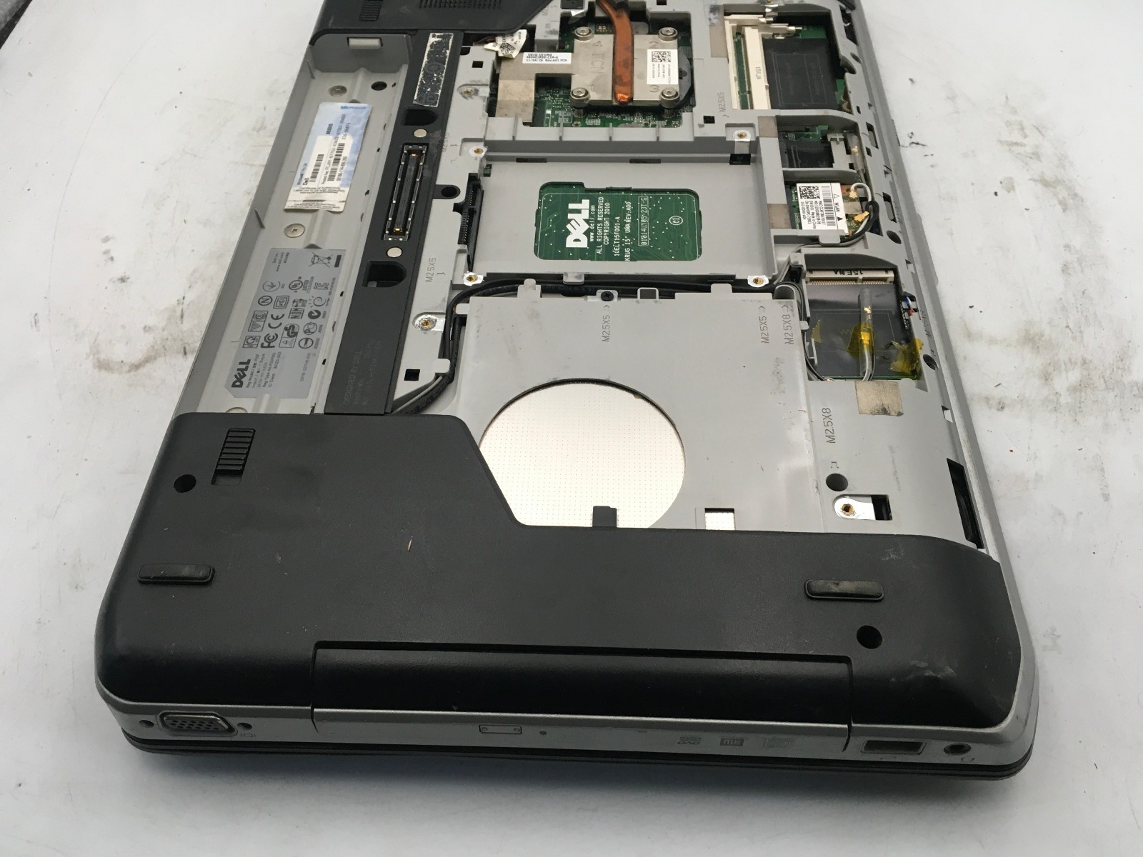 DELL LATITUDE E5520 – BOOTS TO BIOS – INTEL I5 2540 – NO RAM – READ DESCRIP -BB