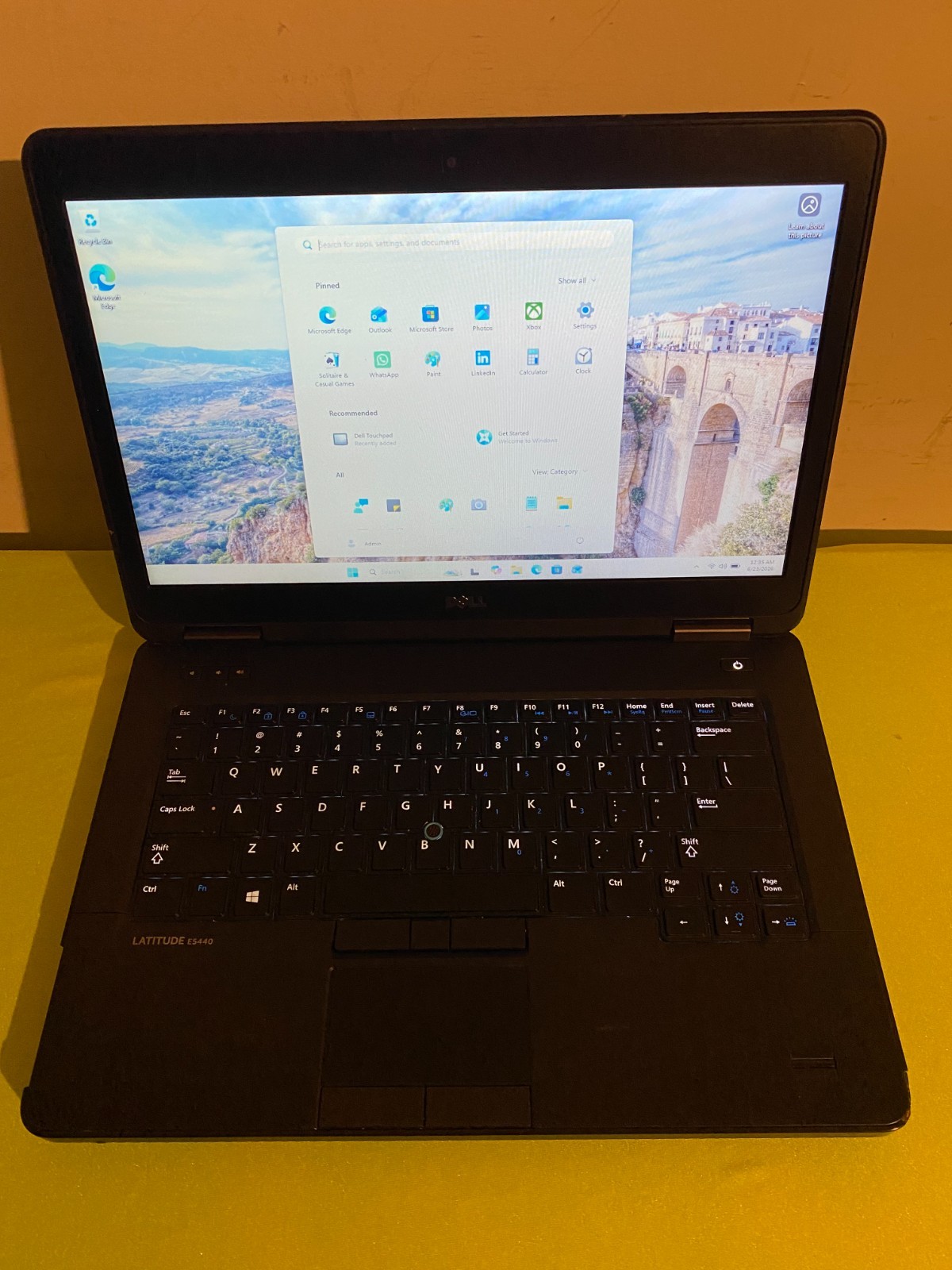 Dell Latitude E6540 14” i5-4300m 2.90ggz 8GB RAM,256gb SSD Win 11 Dvd Hdmi