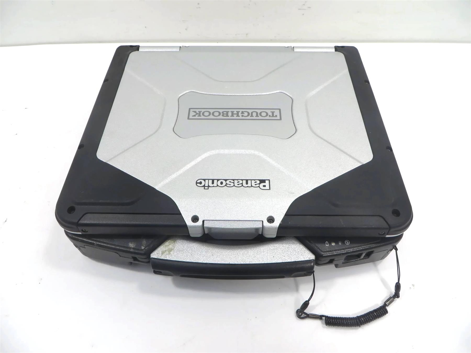 Panasonic CF-31 MK5 Core i5-5300U 2.30GHz 4GB DDR3 500GB HHD / No OS