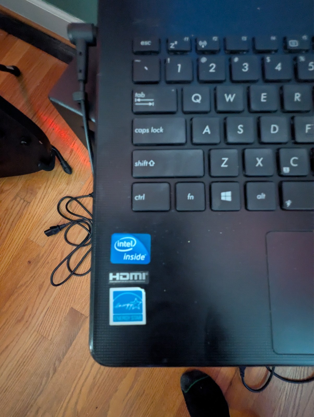 Asus X401A Laptop Intel Pentium B970 2.3GHz, 4GB RAM, 250GB HDD, Charger