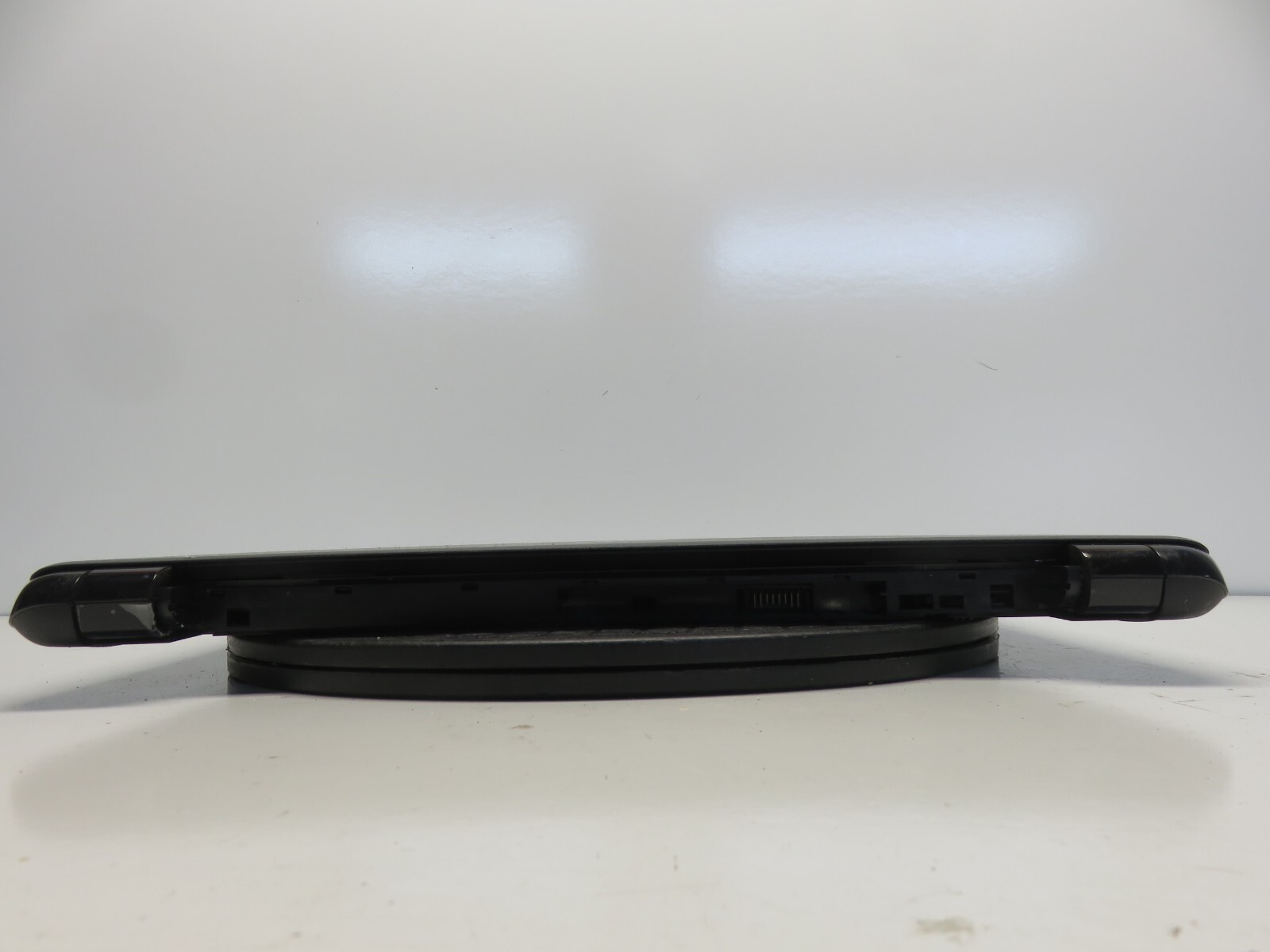 HP 15-G020DX Laptop AMD A6-5200 4GB Ram 1TB HDD Windows 10 – No Battery