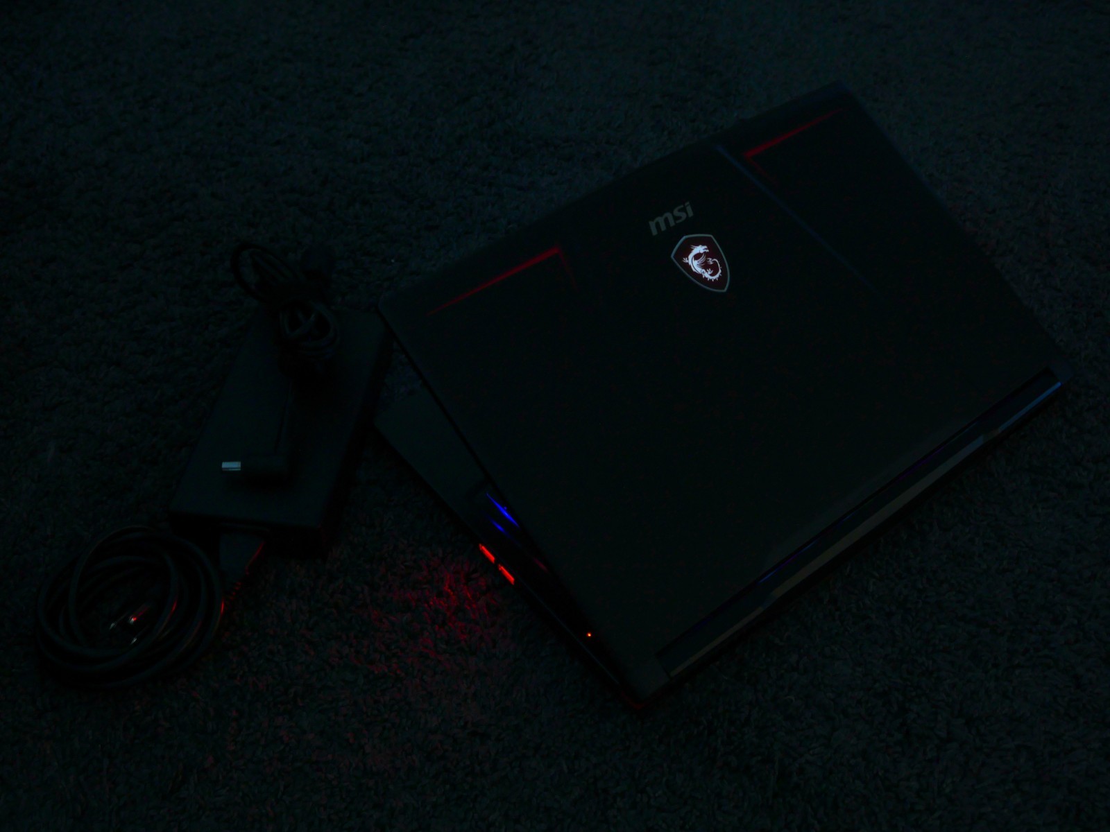 MSI Gaming Laptop (120Hz GTX 1070, Core i7-7700HQ, 16GB RAM, 1.25 TB GX63VR 7RF)