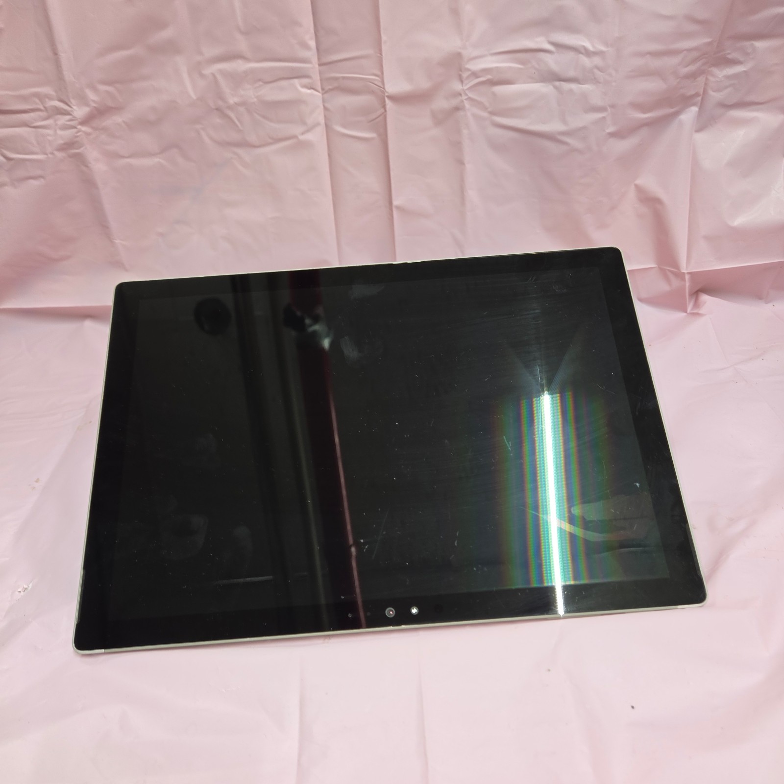 Microsoft Surface Pro 5 1724 128GB Intel Core i5 Cracked Screen For Parts