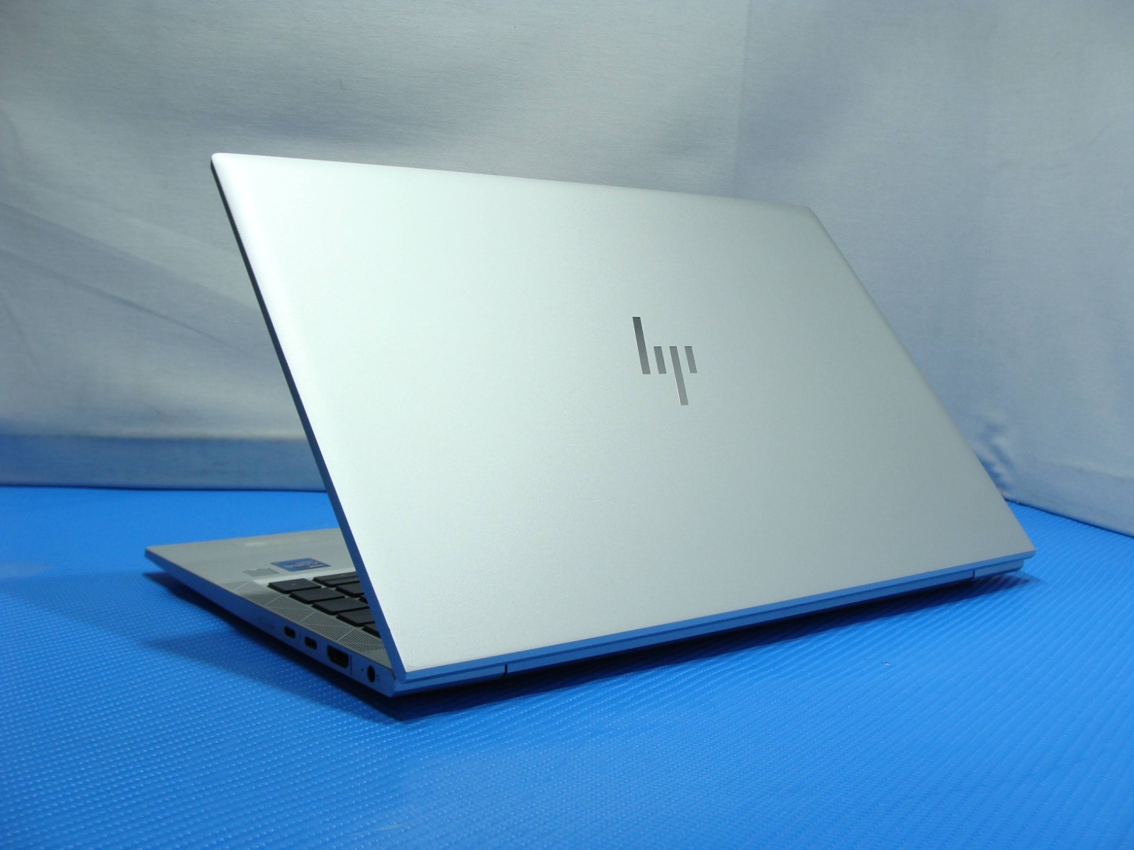 HP EliteBook 840 G8 14″ FHD vPRO i7-1185G7 3GHz 12GB 256GB SSD Windows 11 Pro