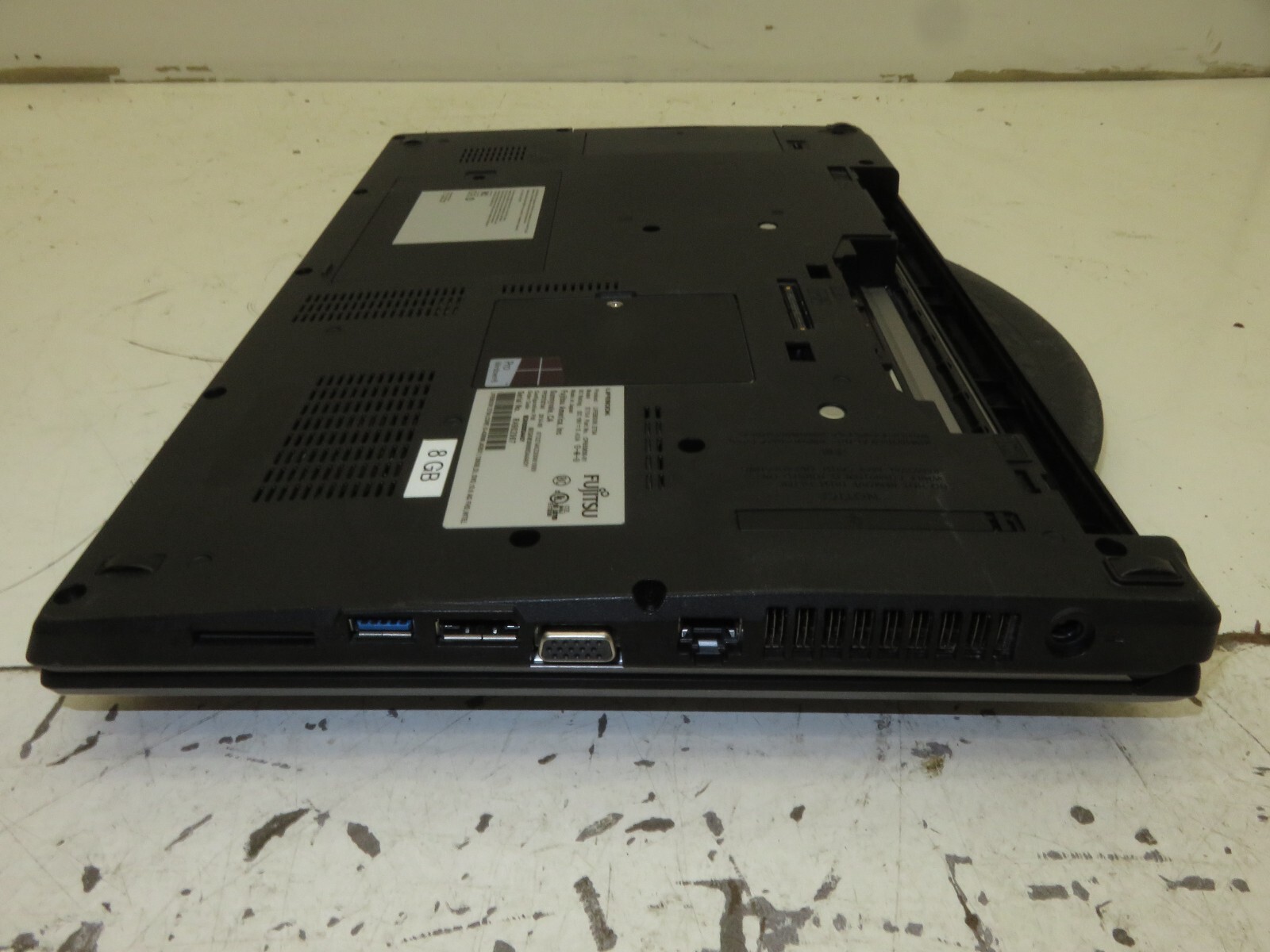 Fujitsu LifeBook E754 Laptop Intel Core i5-4300M 8GB Ram No HDD or Battery