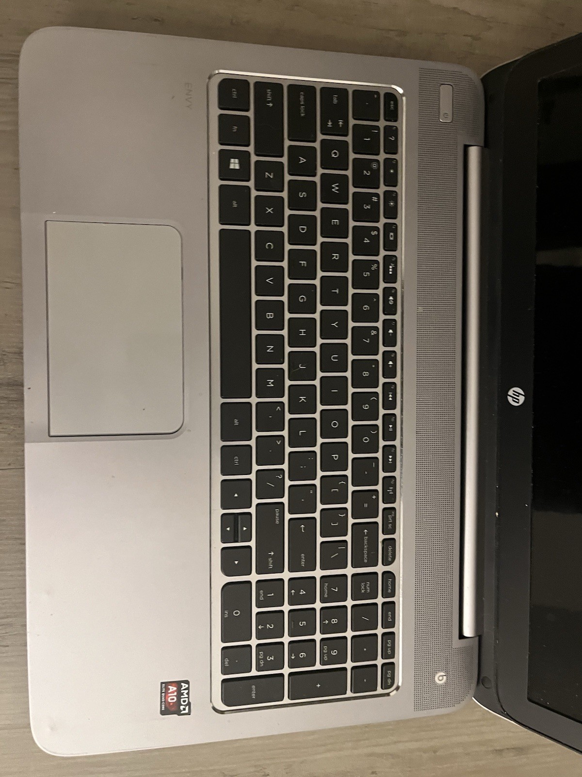 HP Envy M6 | i5-4210m @ 2.6 | 16GB DDR3 | 256GB SATA SSD | 15″