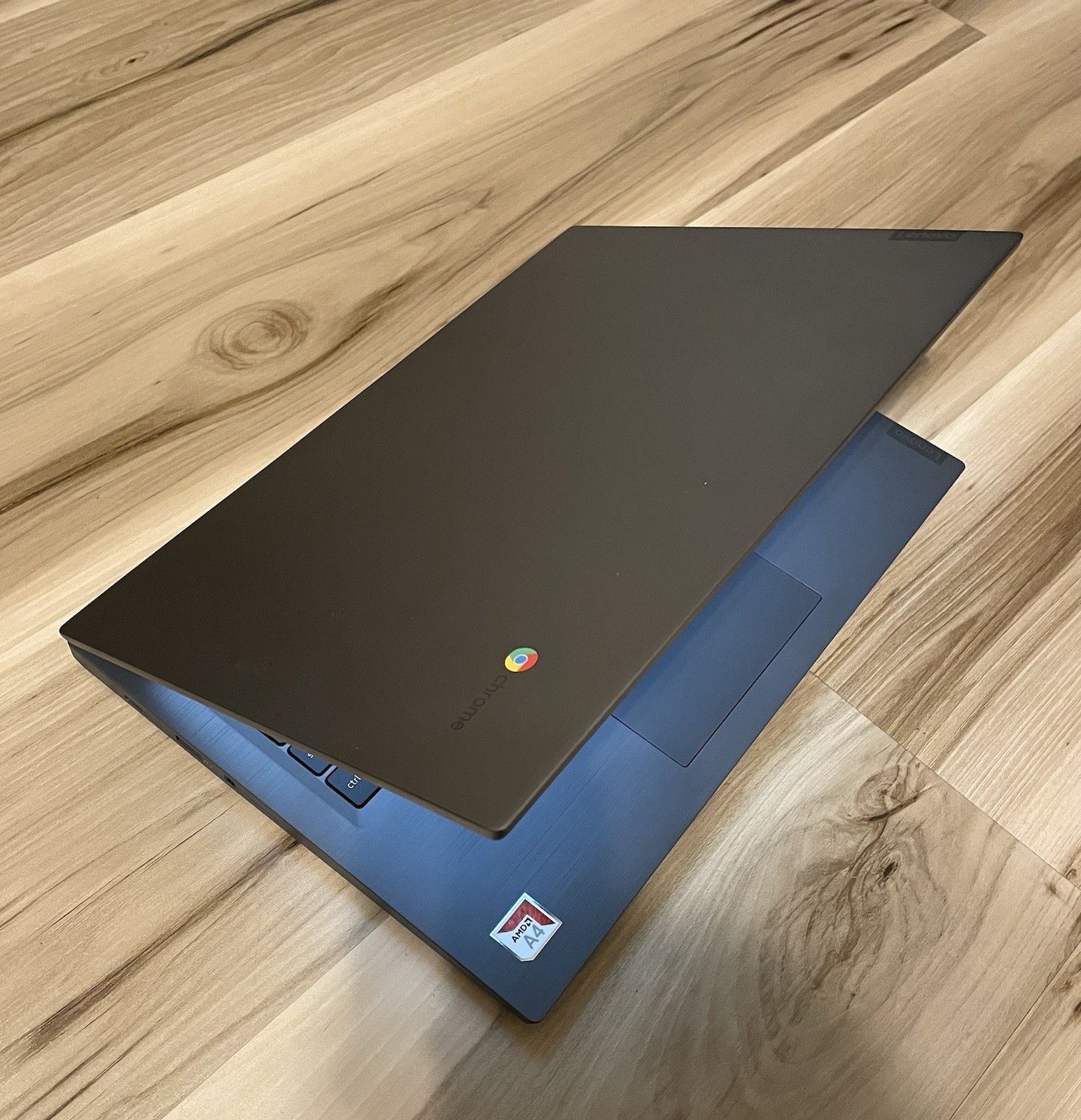 Lenovo Chromebook 14e Laptop