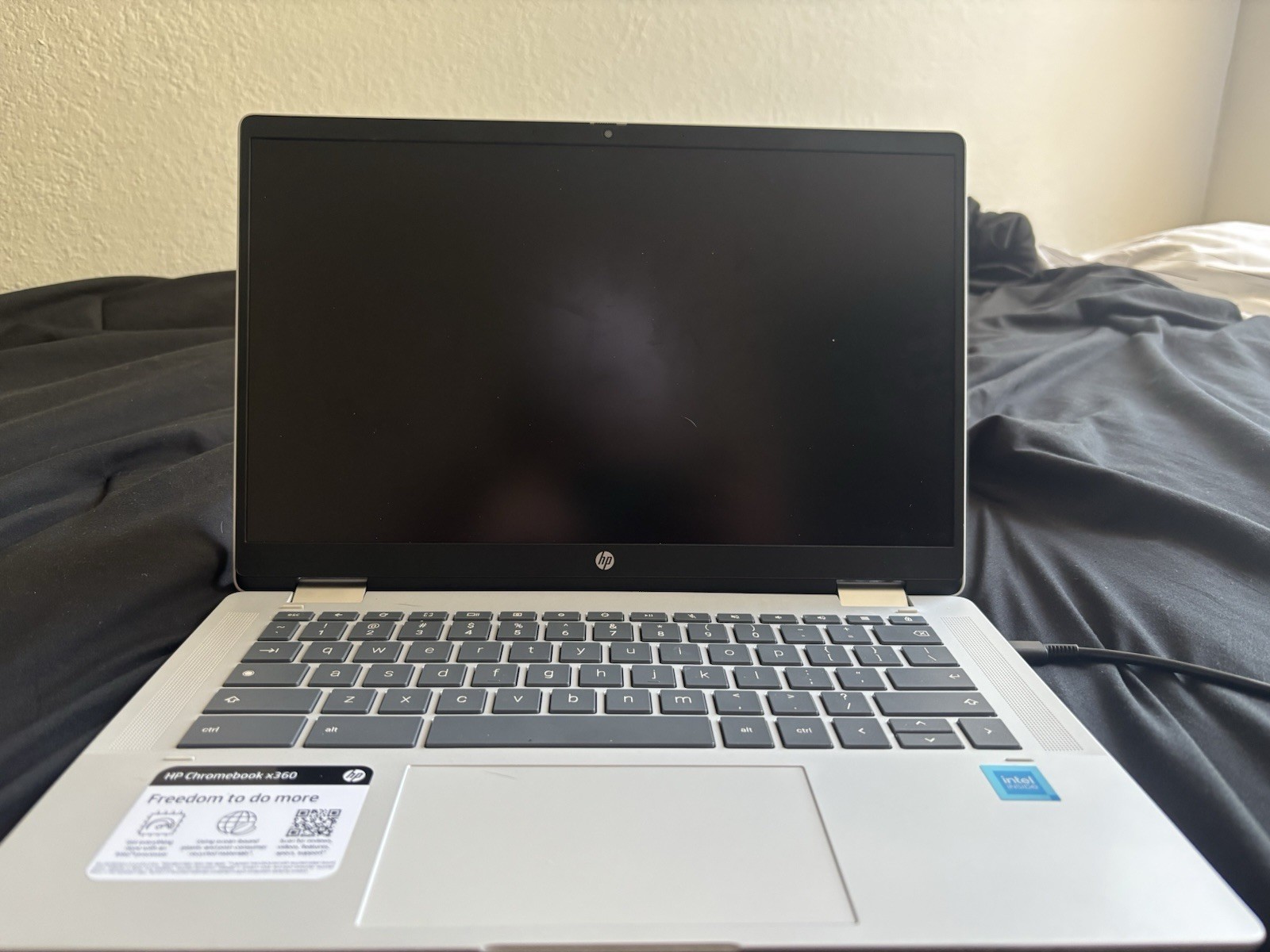 HP Chromebook x360 14″ Touchscreen Laptop Intel Chrome OS Silver Wi-Fi Bluetooth