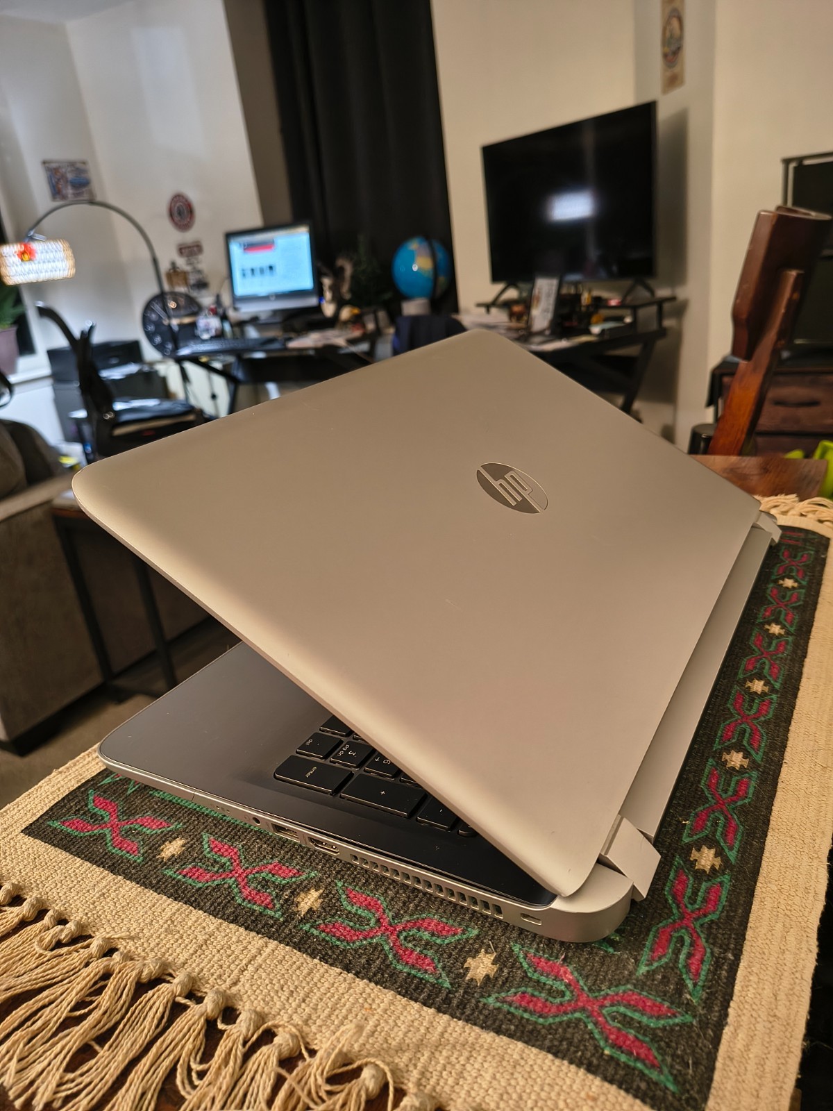 HP Pavilion 15-ab223cl touch/bklt KB Core i5-5200U@2.2GHz 12GB 192GB SSD Wn11Hm