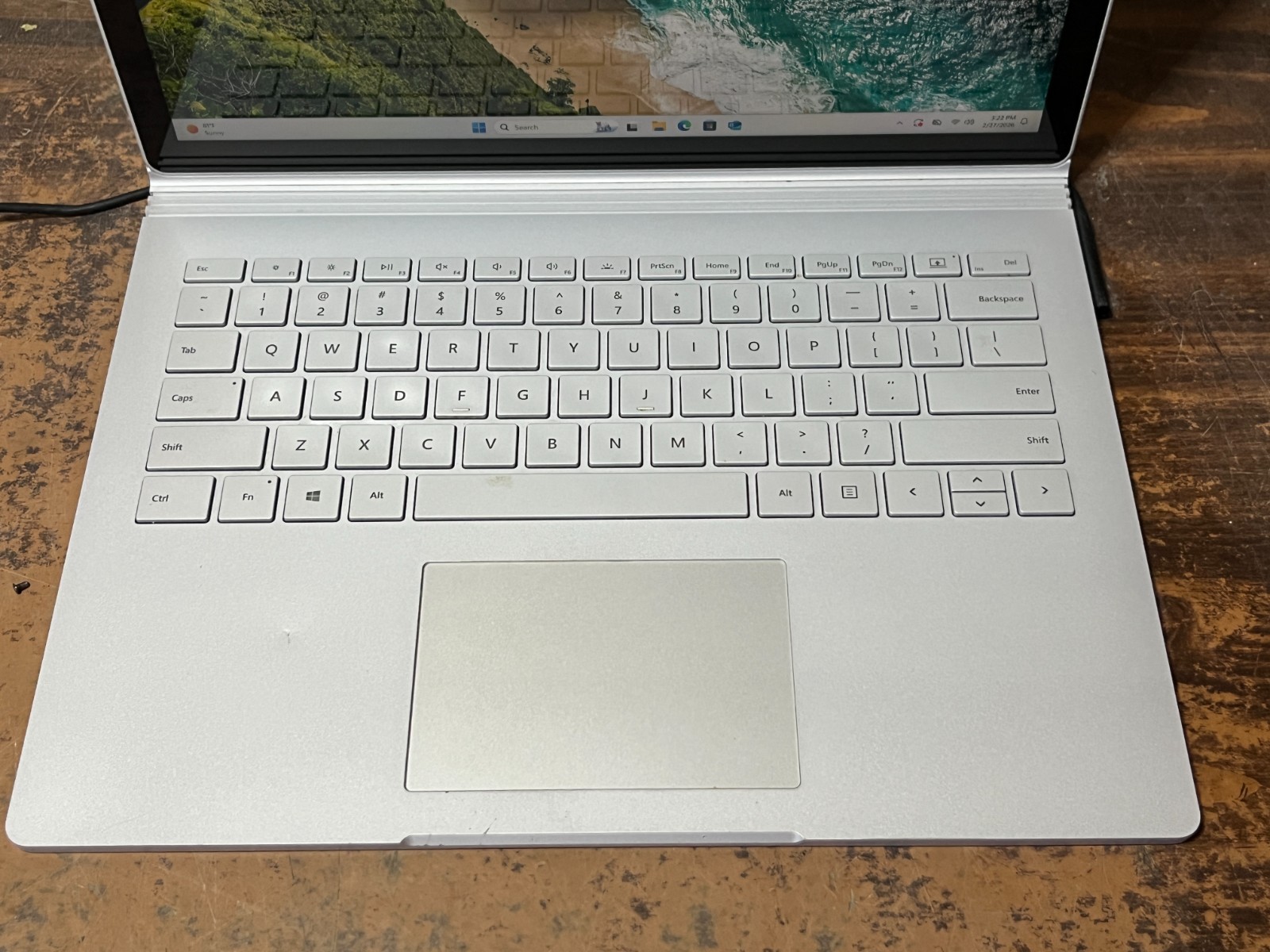 Microsoft Surface Book 2 13.5” | i5-7300U | 8GB RAM | 256GB SSD | Win 11
