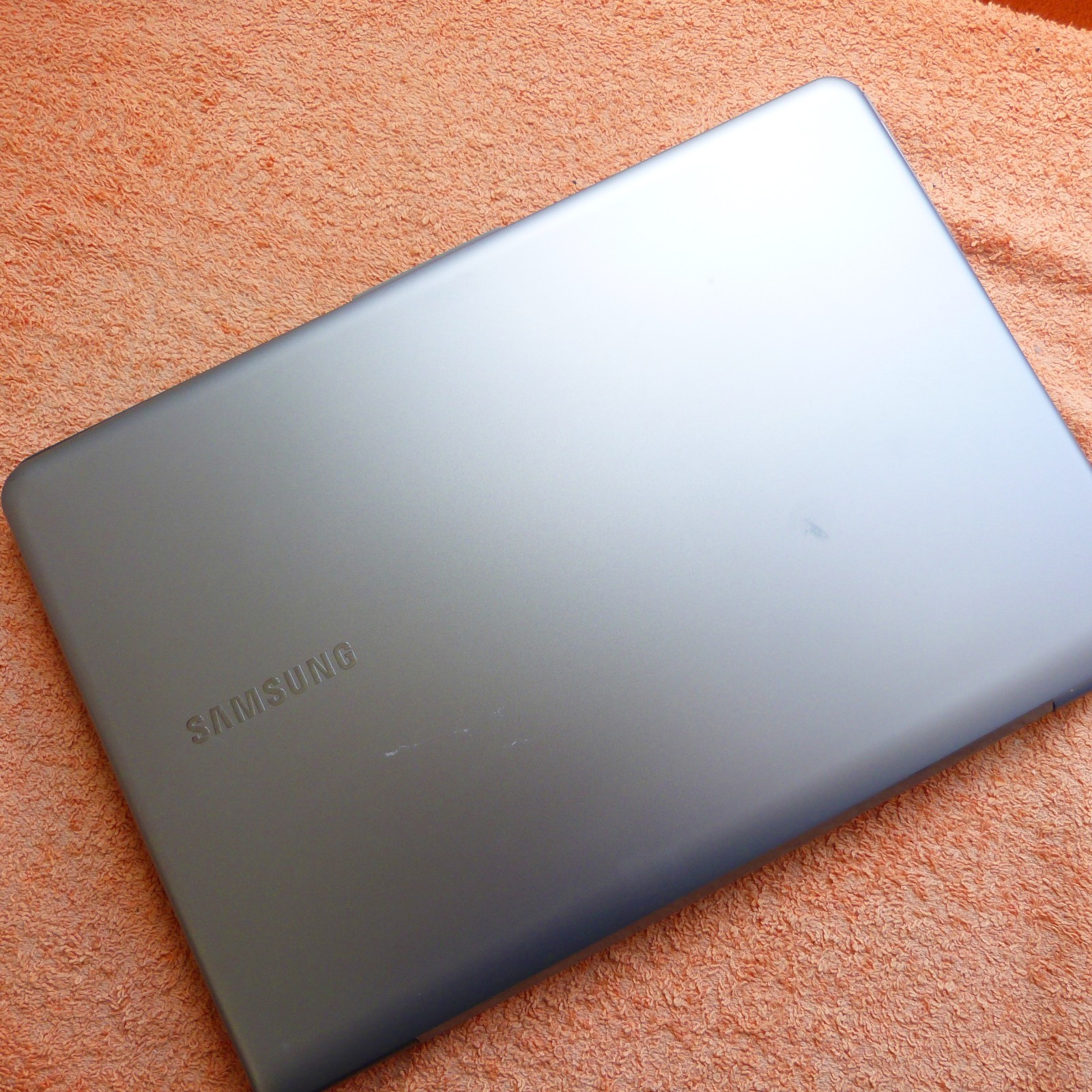 Samsung 530U Business 13″ l METAL ULTRABOOK I 1TB SSD Windows 11 12GB RAM