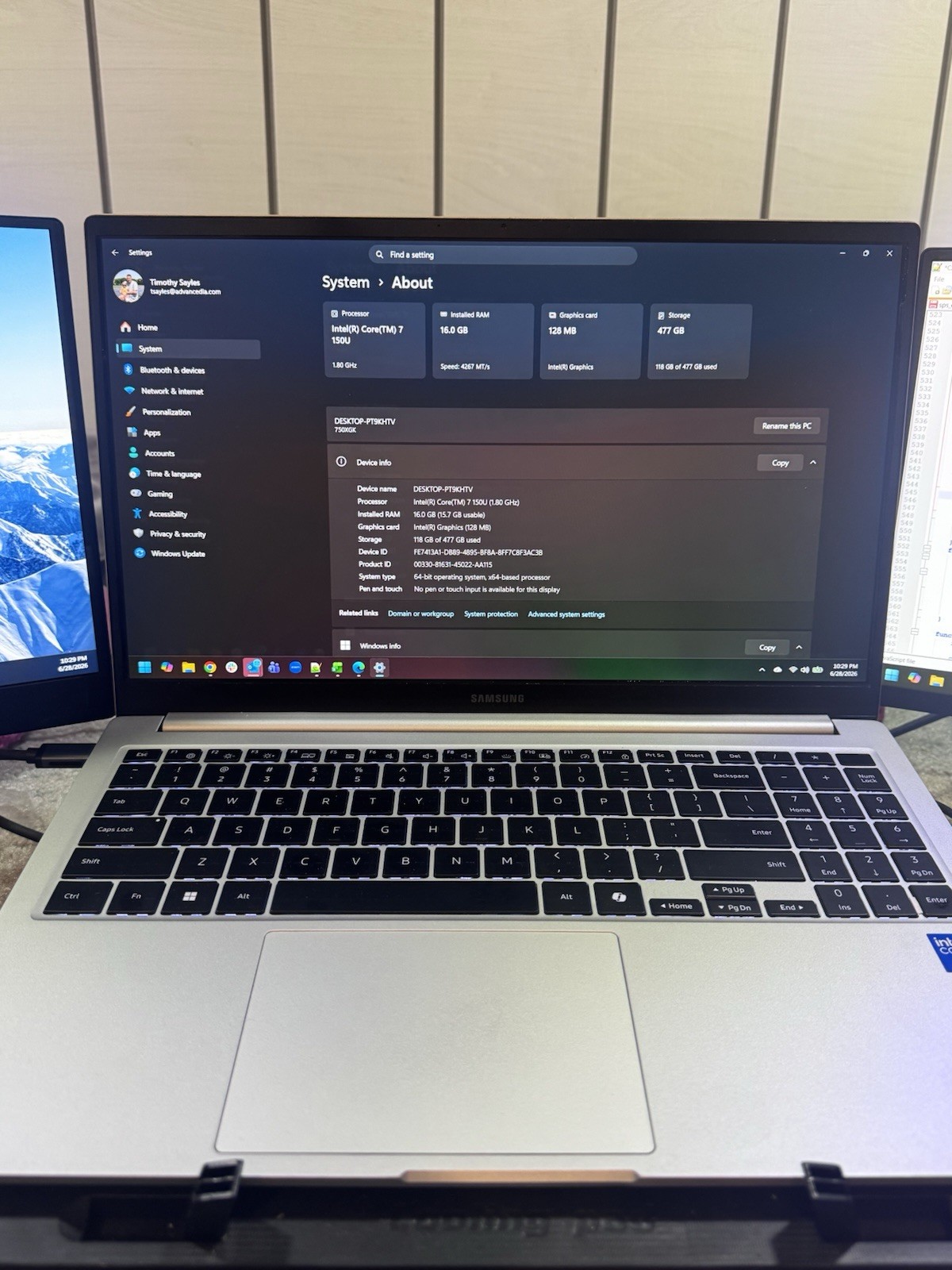 15.6” Samsung Galaxy Book4 Core 7 150U 16GB 512GB SSD WIN11 NP750XGK 100% sRGB