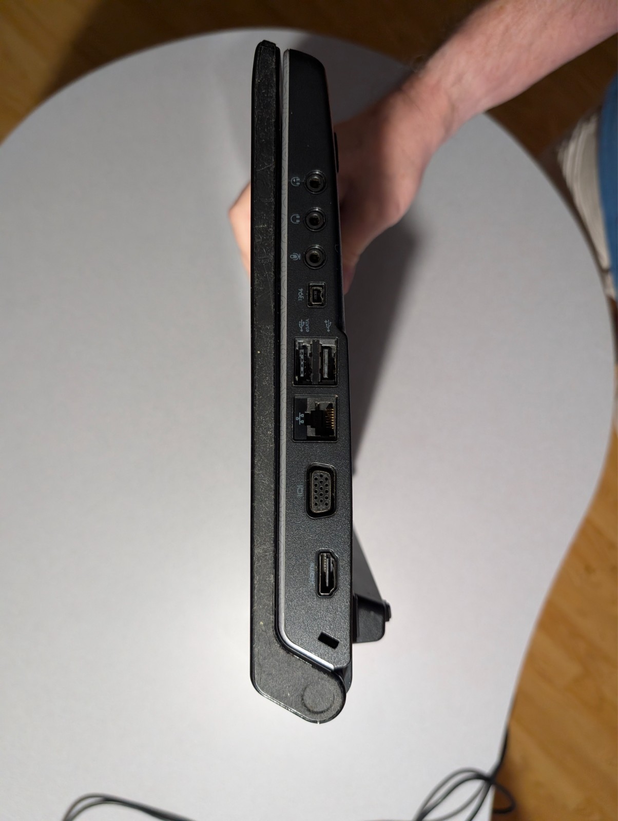 Dell Studio 1555 15.6″ Laptop – Converted to Chrome OS (CloudReady) + Charger