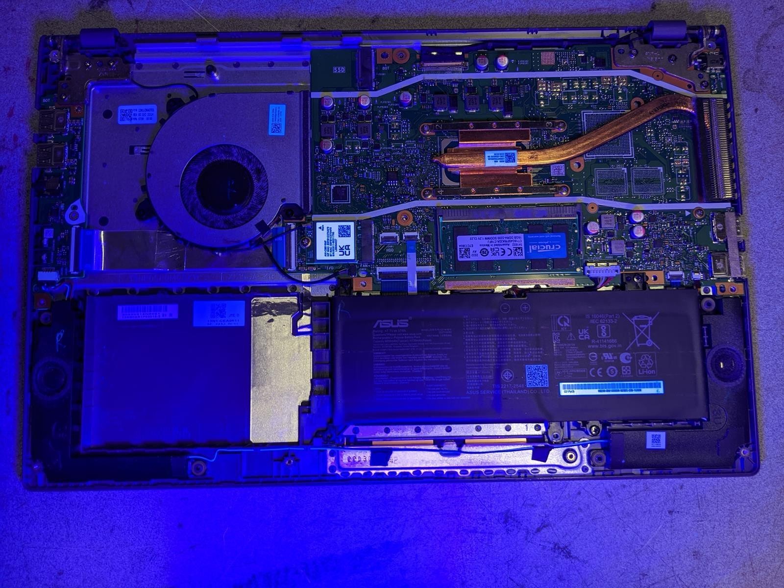 ASUS VIVOBOOK R565E i5-1135G7 @ 2.40GHz, 20GB RAM, NO HDD/OS