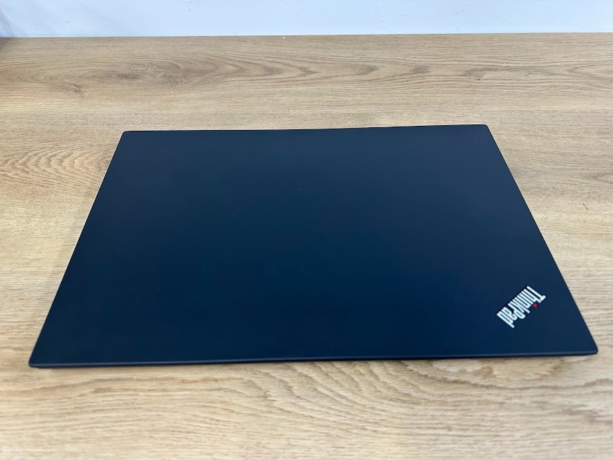 Lenovo ThinkPad P15s Gen 2, Core i7 1165G7 32GB DDR4 Nvidia Quadro T500, 512GB