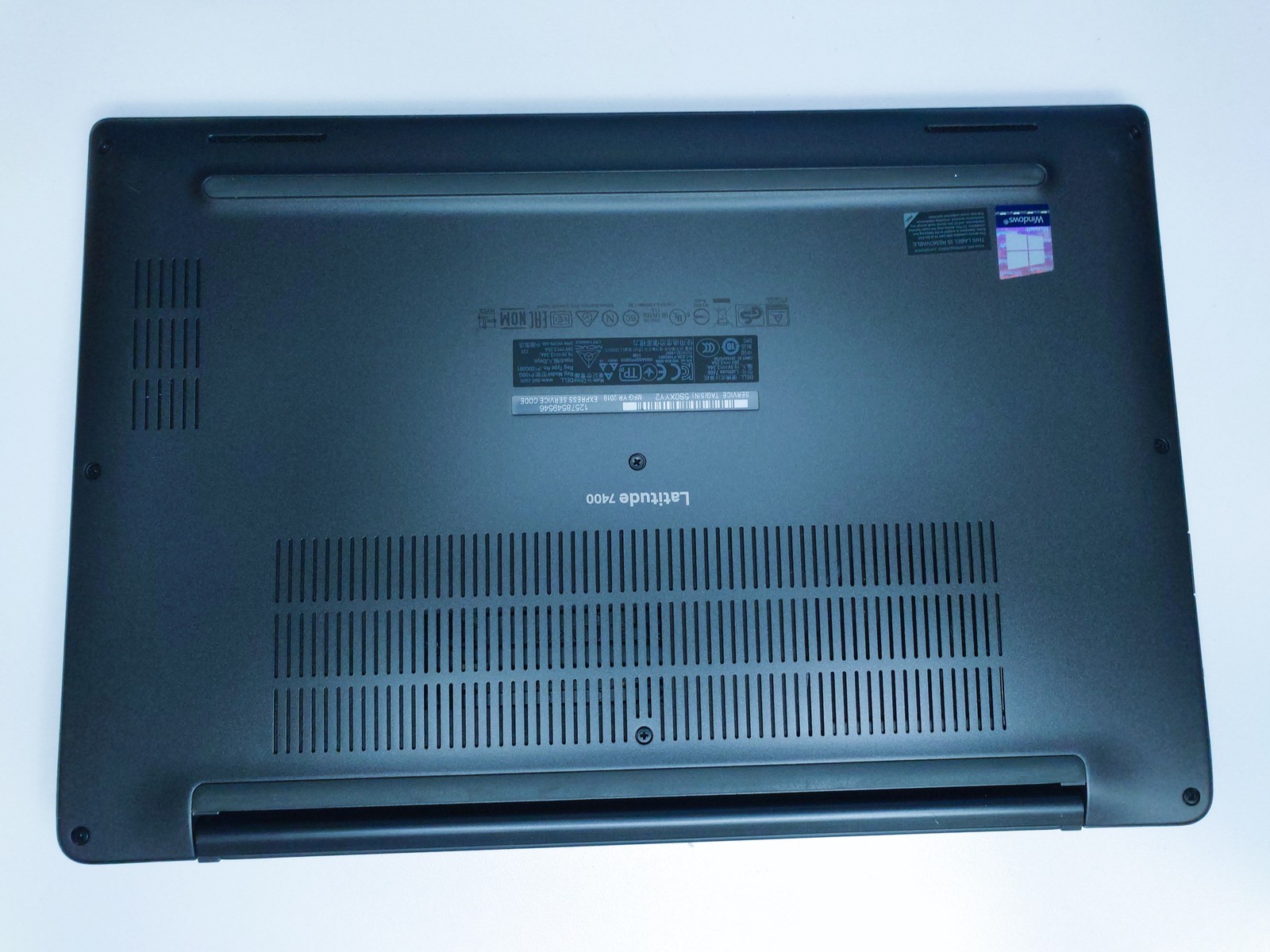 Dell Latitude 7400 14″ FHD Touch i5-8265U 8GB RAM 256GB NVMe SSD Win 11 Pro