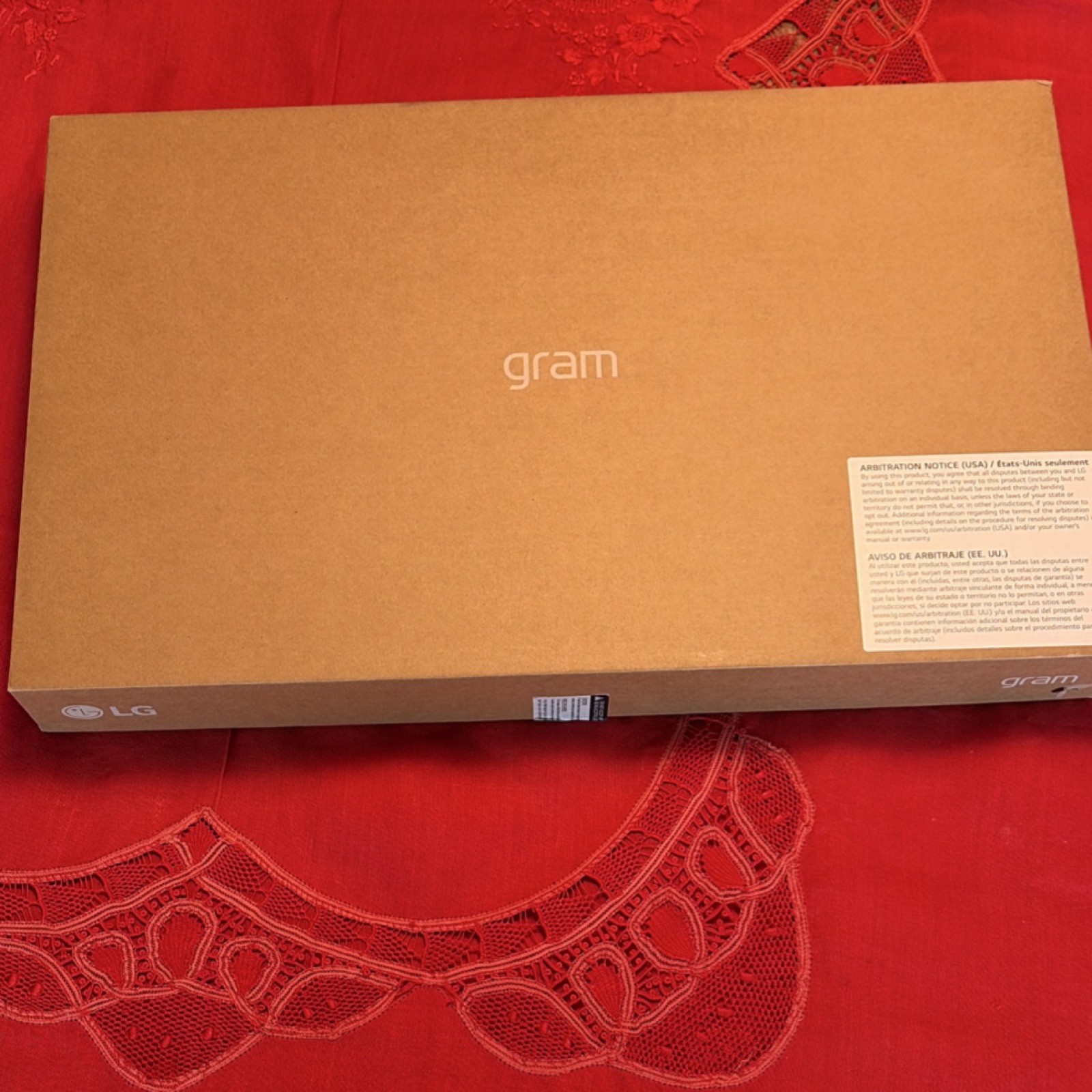 LG gram 17Z90TR-E.ADB9U1 17″ Ultra 9 32GB 2TB RTX 5050 Notebook