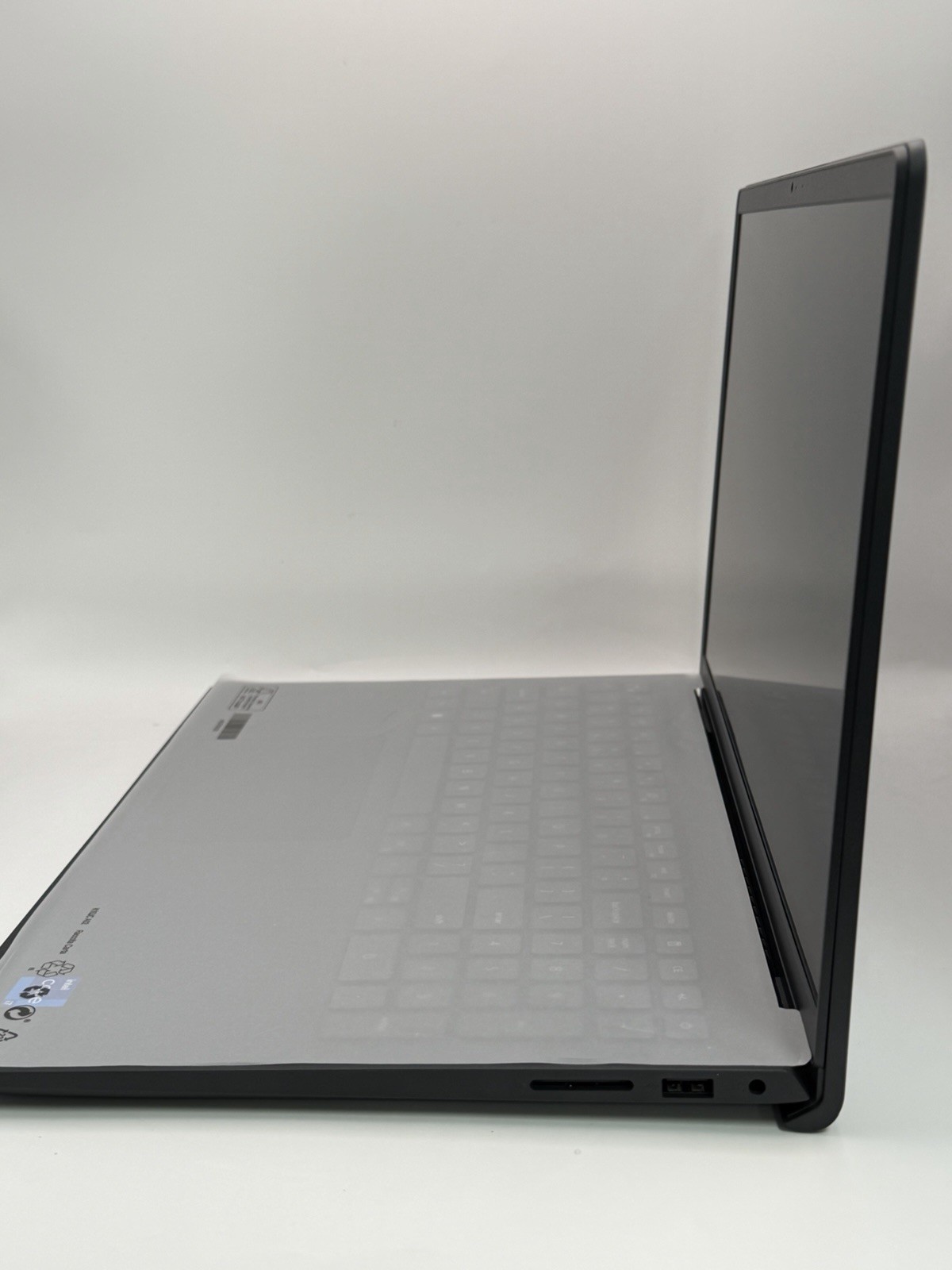 DELL PRO 15 ESSENTIAL PV15250,, 15.6” FHD 16GB 512GB SSD WiFi6+ BLUETOOTH -0WR3Y