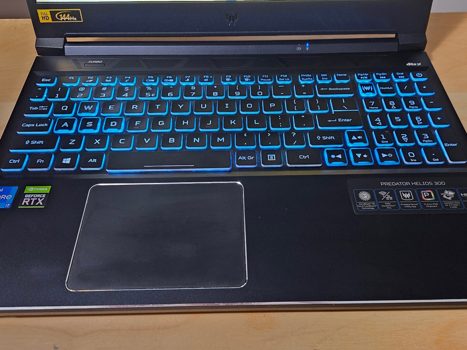 Acer Predator Helios 300 Gaming Laptop (PH315-54-731M)