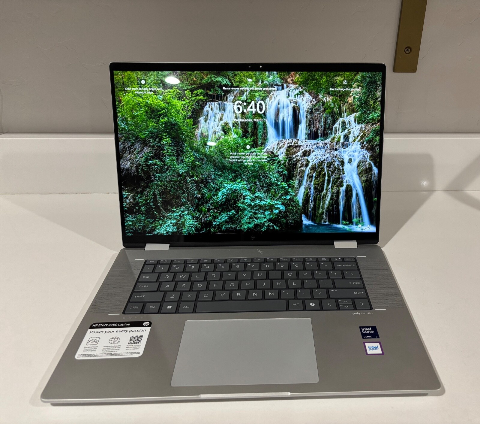 HP ENVY x360 14-es1023dx 2-in-1 – 16″ Touch, Intel Core Ultra 7 16GB RAM 1TB SSD