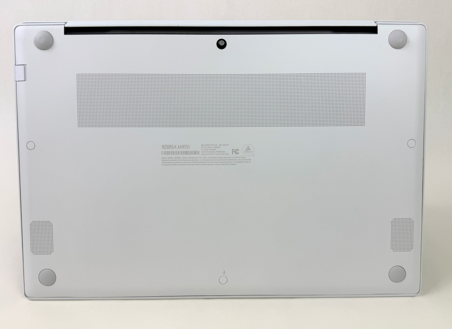 LG Gram Style 16″ 3200×2000 OLED 120Hz i7-1360P 16GB RAM 1TB SSD W11H