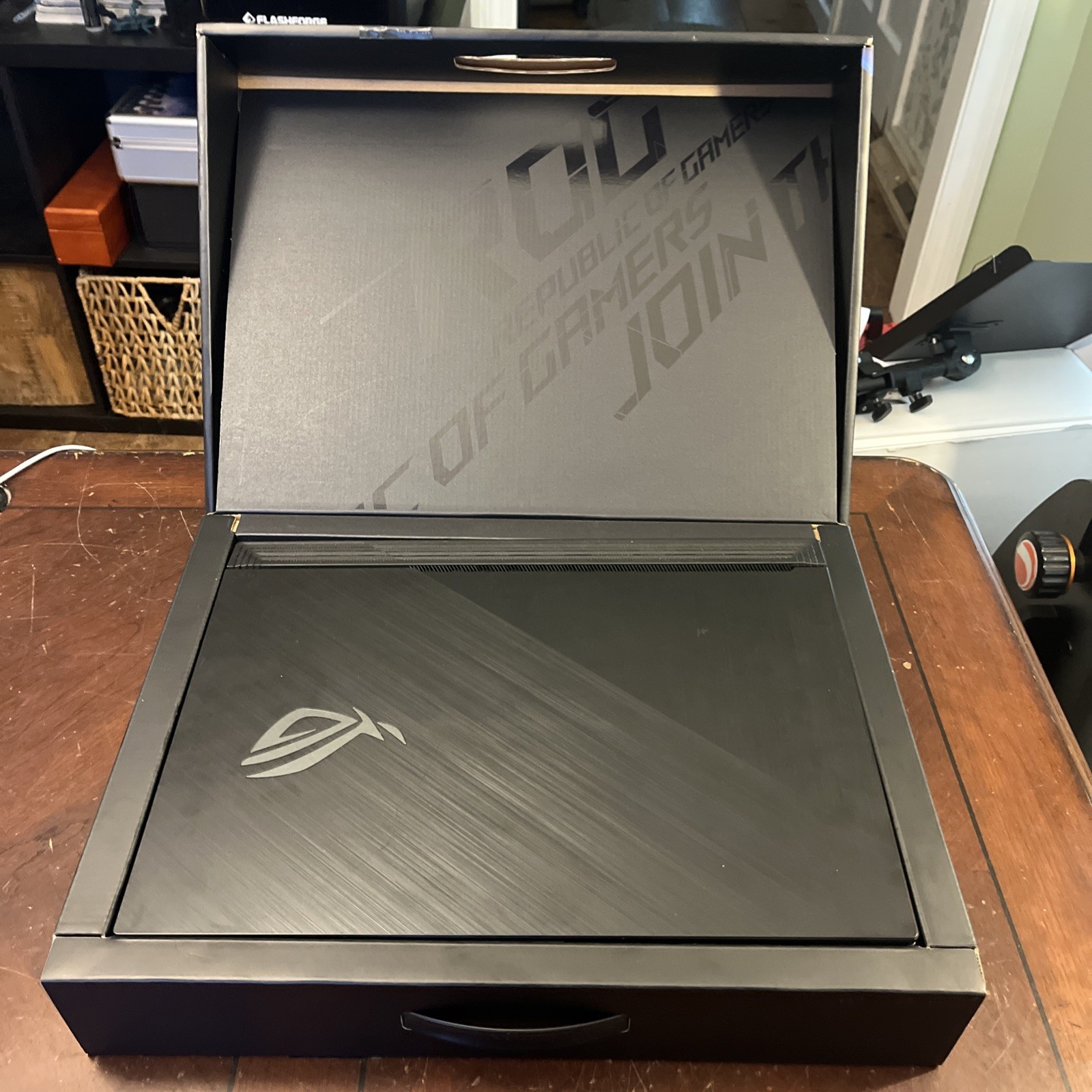 ASUS ROG Strix G731GU 17in i7-9750H 16GB GTX 1660 Ti 512GB SSD W11