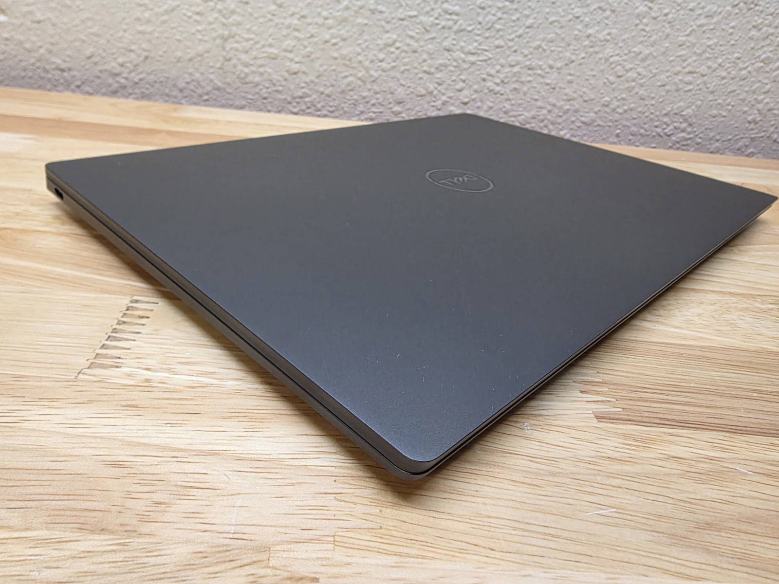 Dell XPS 13.4″ OLED Touch | Snapdragon X Elite | 16GB RAM | Graphite