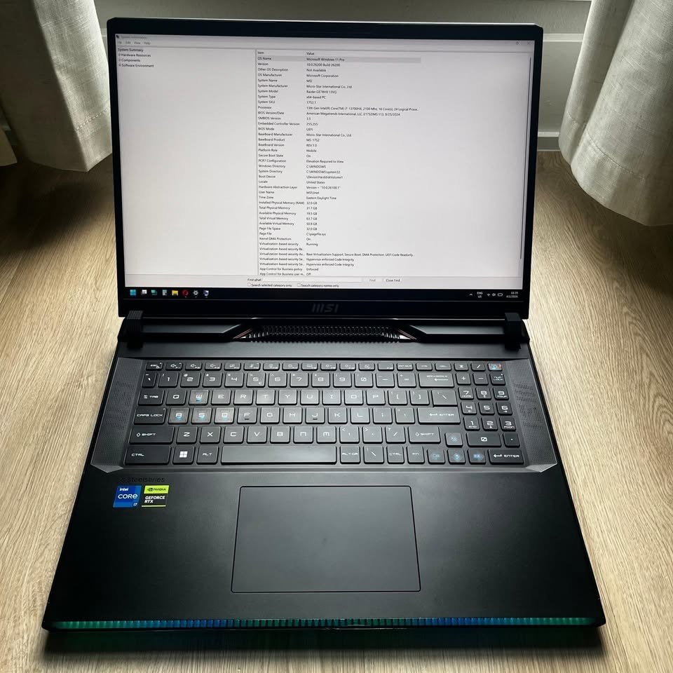 MSI Raider GE78HX 32GB DDR5 13VG i7-13700HX 1.5TB RTX 4070