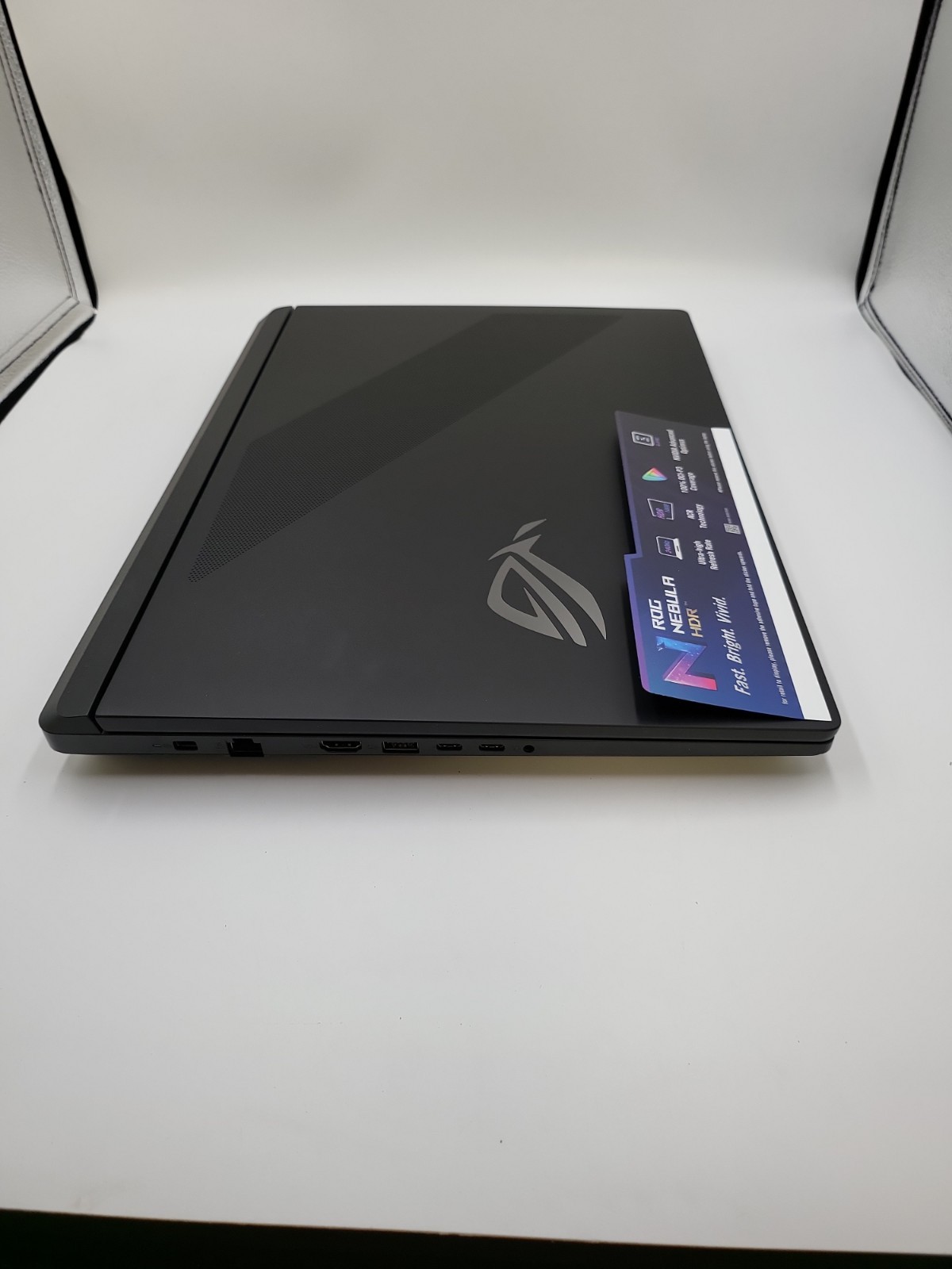 ASUS ROG Strix SCAR 18″ 2.5K 240Hz 2TB Storage /32GB Ram -Ultra 9